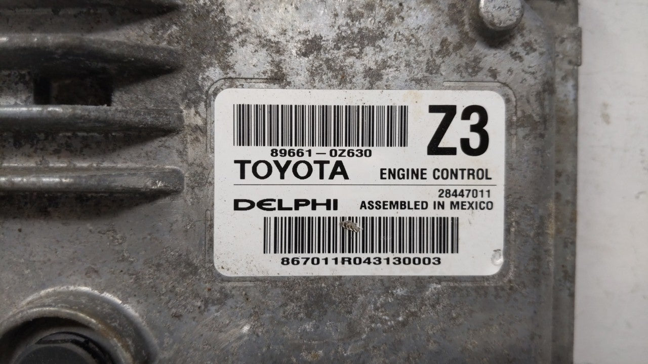 2015 Toyota Corolla PCM Engine Control Computer ECU ECM PCU OEM P/N:89661-0Z640 89661-0Z630 Fits OEM Used Auto Parts - Oemus