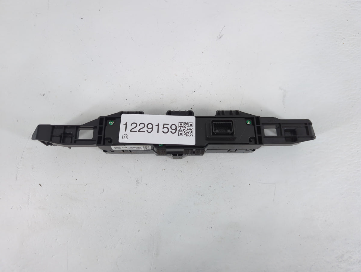 2014-2016 Toyota Highlander Information Radio Display Screen - Oemusedautoparts1.com