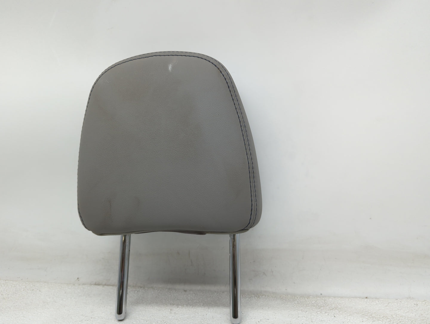 2015 Toyota Highlander Headrest Head Rest Front Driver Passenger Seat Fits OEM Used Auto Parts - Oemusedautoparts1.com