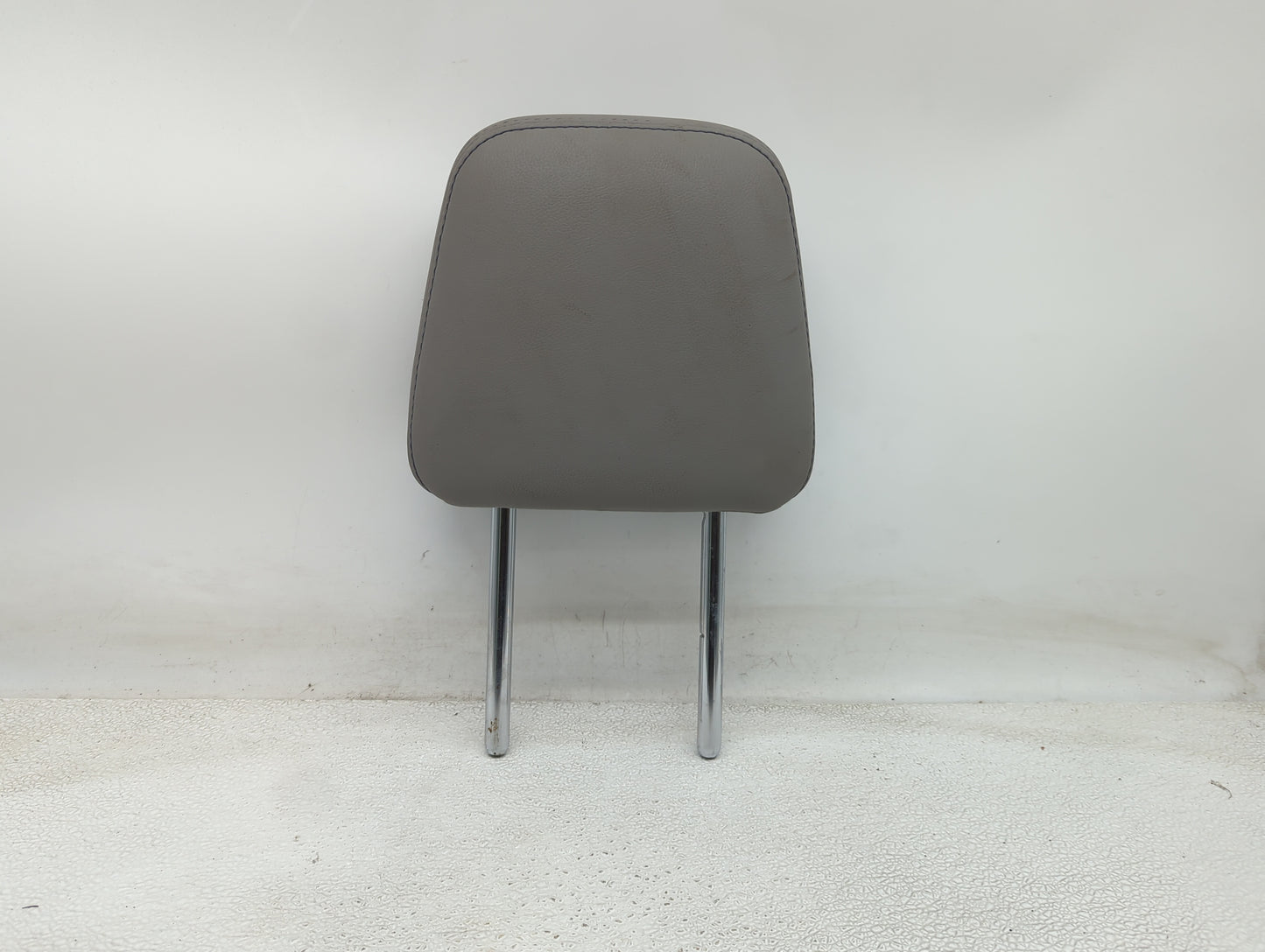 2015 Toyota Highlander Headrest Head Rest Rear Seat Fits OEM Used Auto Parts - Oemusedautoparts1.com