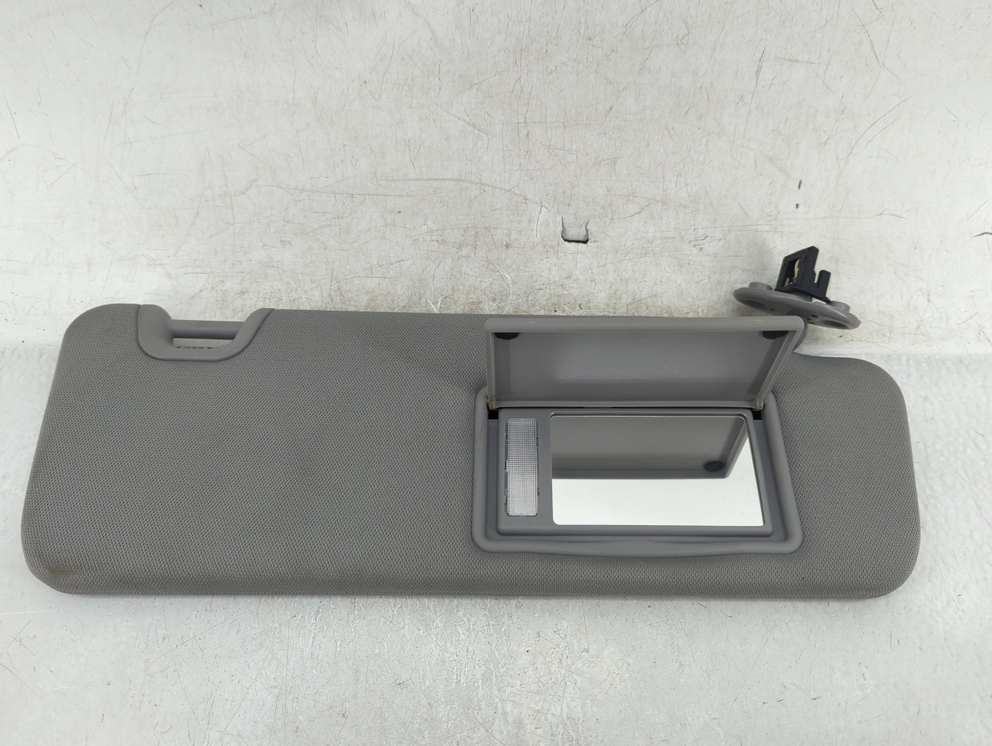 2014-2019 Toyota Highlander Sun Visor Shade Replacement Passenger Right Mirror Fits Fits 2014 2015 2016 2017 2018 2019 OEM U