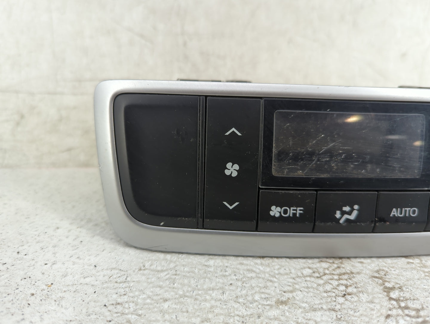 2014-2019 Toyota Highlander Climate Control Module Temperature AC/Heater Replacement P/N:55900-0E470 812 3208056KDB Fits OEM