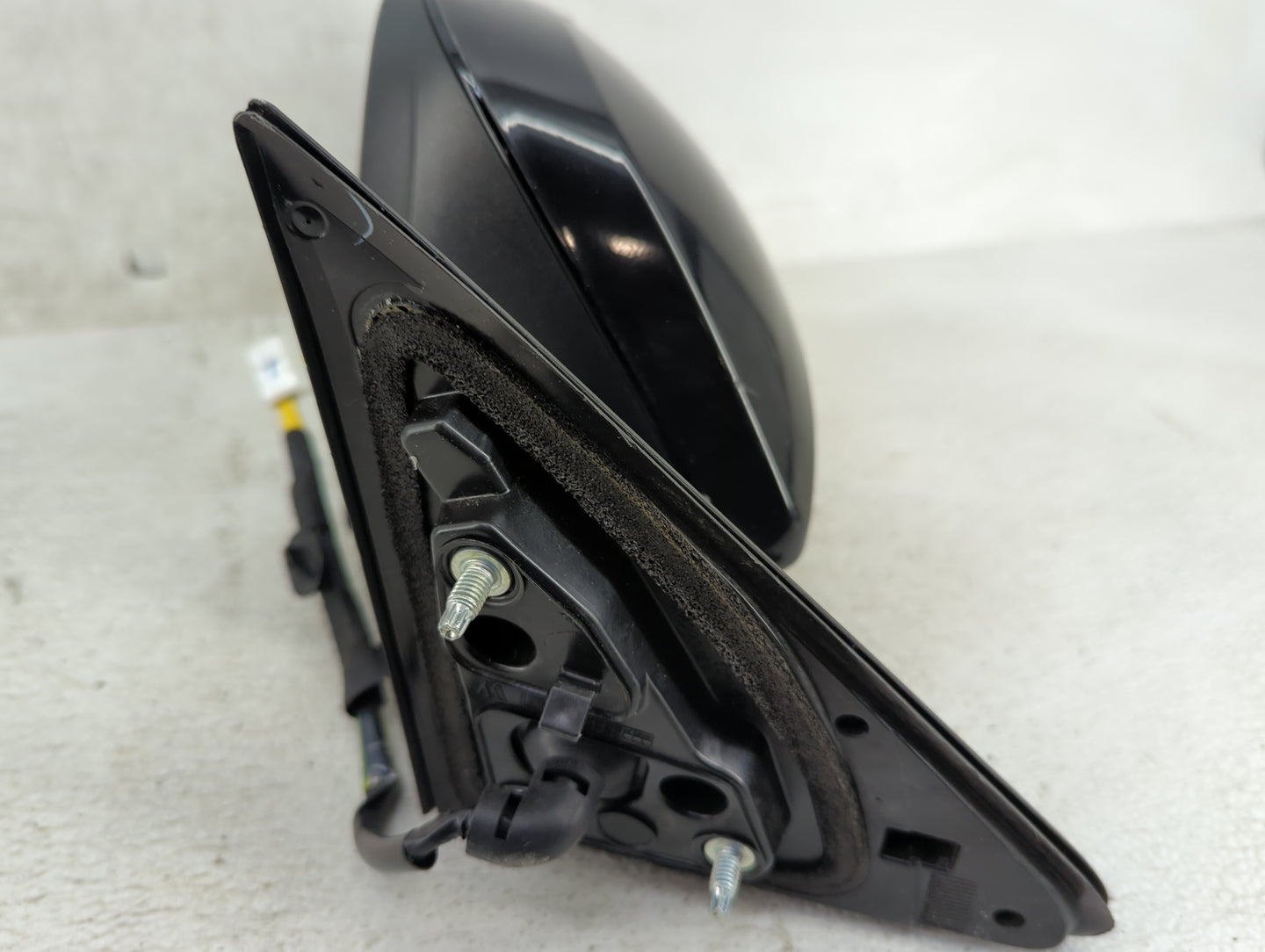 2014-2019 Toyota Highlander Driver Side View Mirror - Left Door Mirror OEM Used - Oemusedautoparts1.com