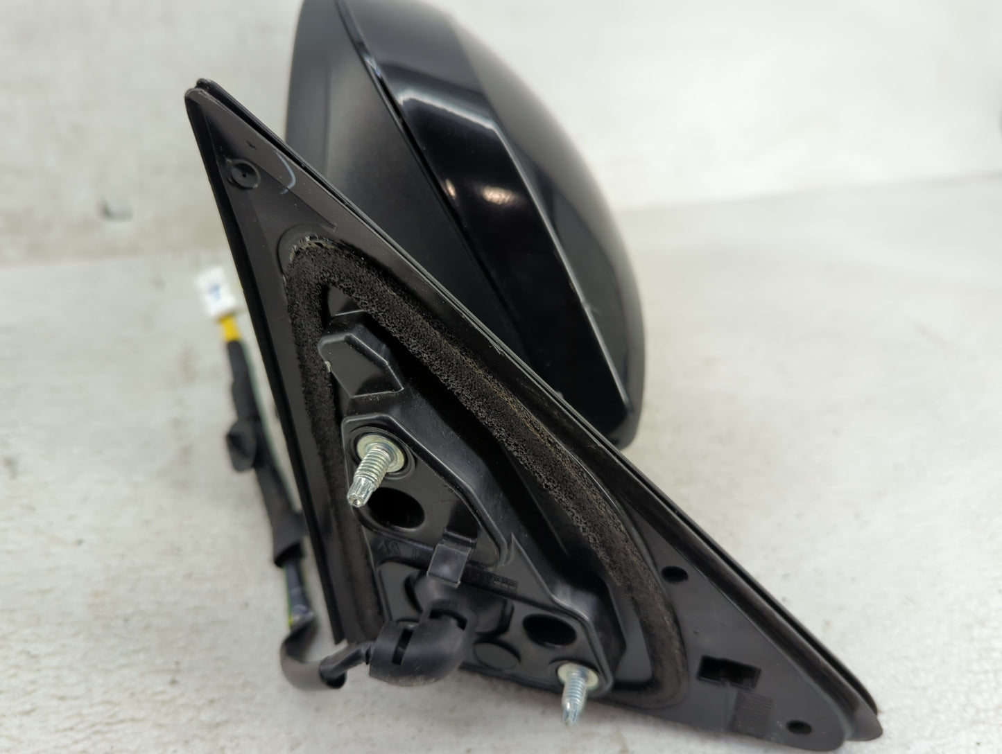 2014-2019 Toyota Highlander Driver Side View Mirror - Left Door Mirror OEM Used - Oemusedautoparts1.com