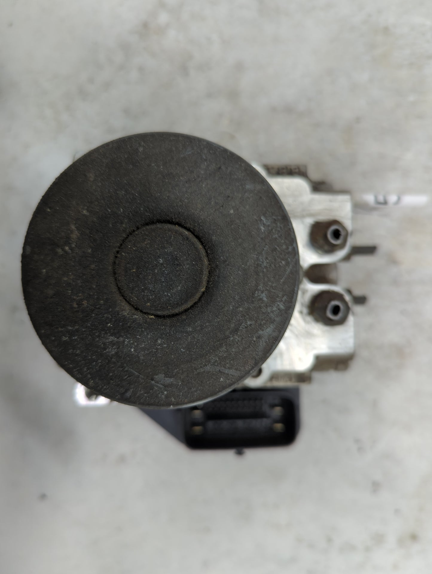 2014-2016 Toyota Highlander ABS Pump Control Module Replacement P/N:25873 Fits Fits 2014 2015 2016 OEM Used Auto Parts - Oem