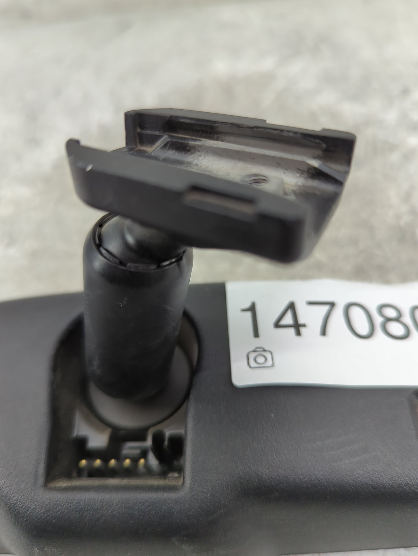 2011-2015 Toyota Highlander Interior Rear View Mirror Replacement OEM P/N:026001 GNTX-461 Fits OEM Used Auto Parts - Oemused