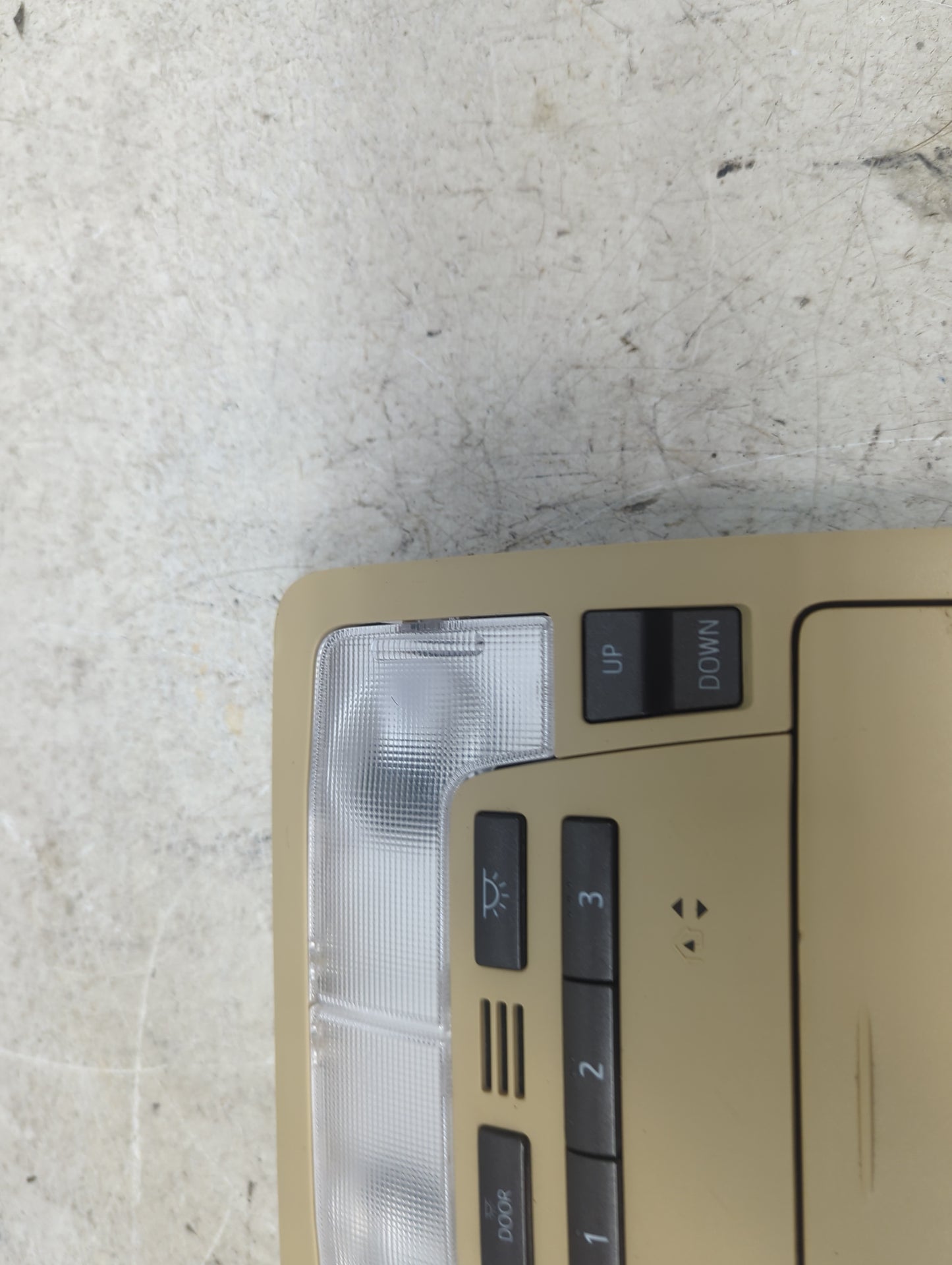 2015 Toyota Highlander Overhead Roof Console Tan - Oemusedautoparts1.com
