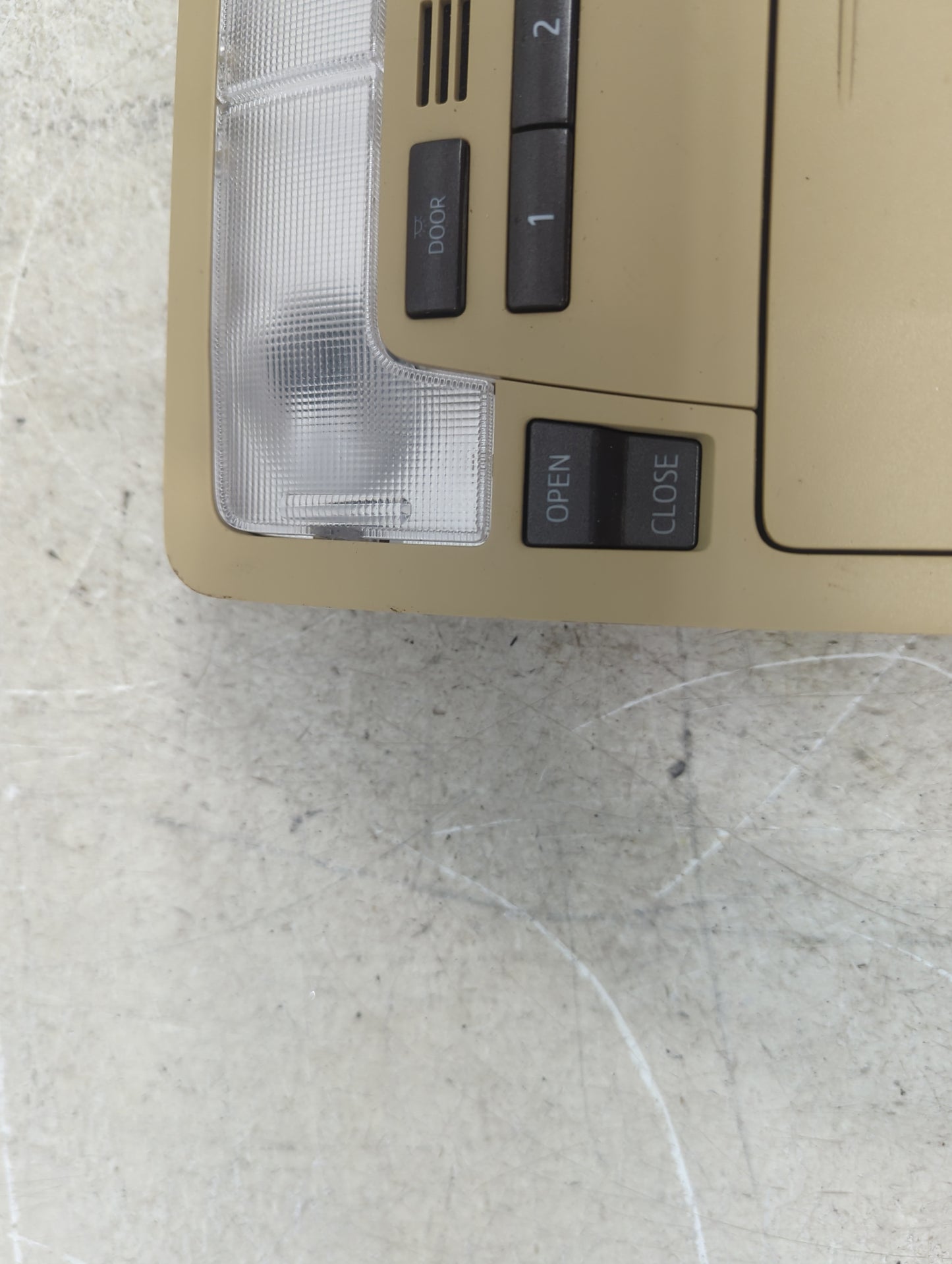 2015 Toyota Highlander Overhead Roof Console Tan - Oemusedautoparts1.com