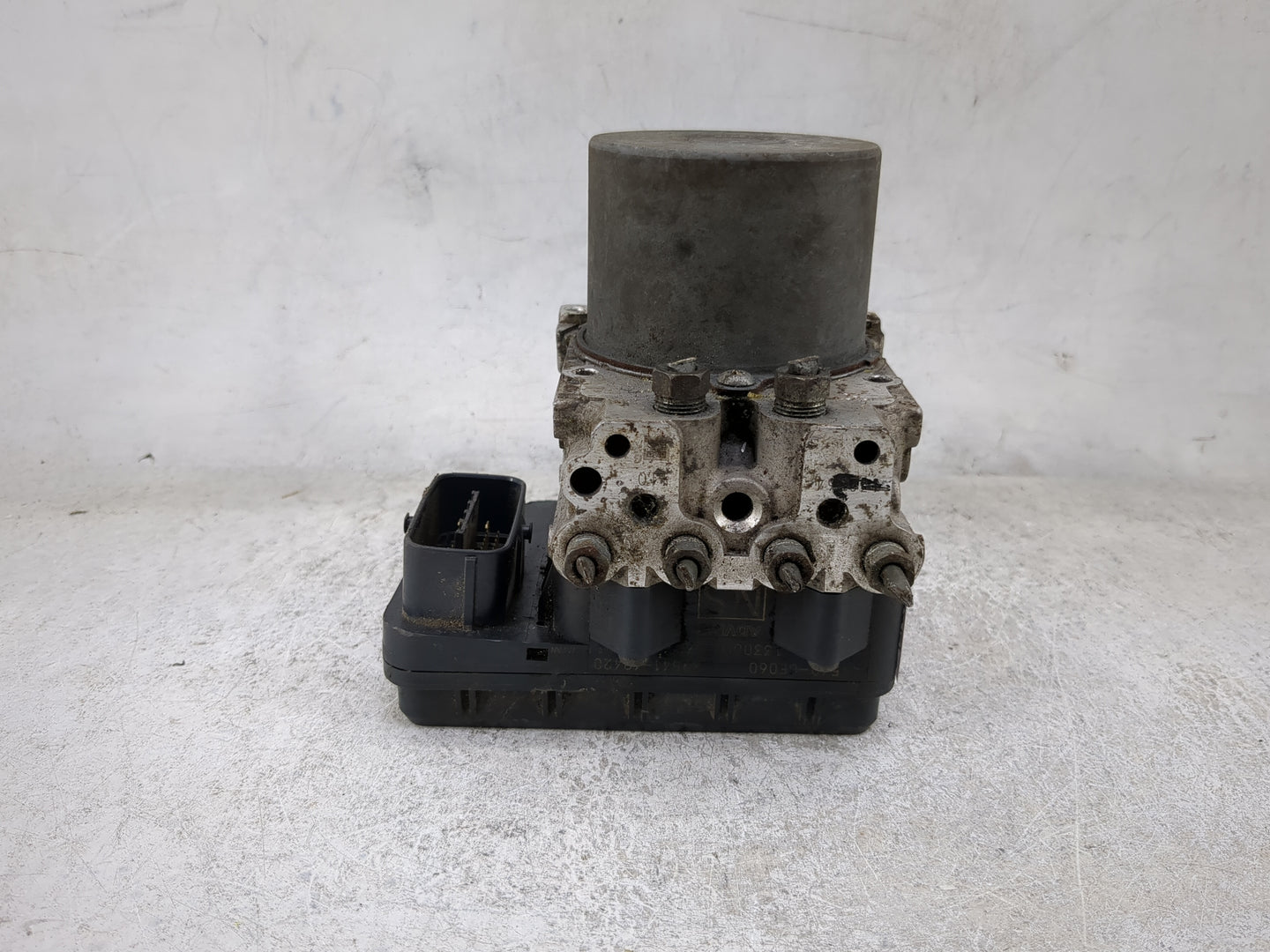 2014-2016 Toyota Highlander ABS Pump Control Module Replacement P/N:44540-0E060 89541-48411, 133800-266 Fits Fits 2014 2015 