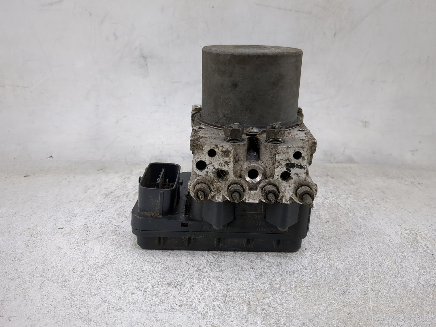 2014-2016 Toyota Highlander ABS Pump Control Module Replacement P/N:44540-0E060 89541-48411, 133800-266 Fits Fits 2014 2015 