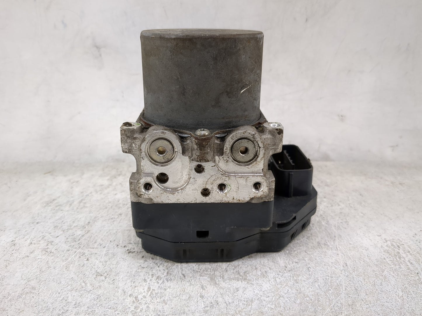 2014-2016 Toyota Highlander ABS Pump Control Module Replacement P/N:44540-0E060 89541-48411, 133800-266 Fits Fits 2014 2015 