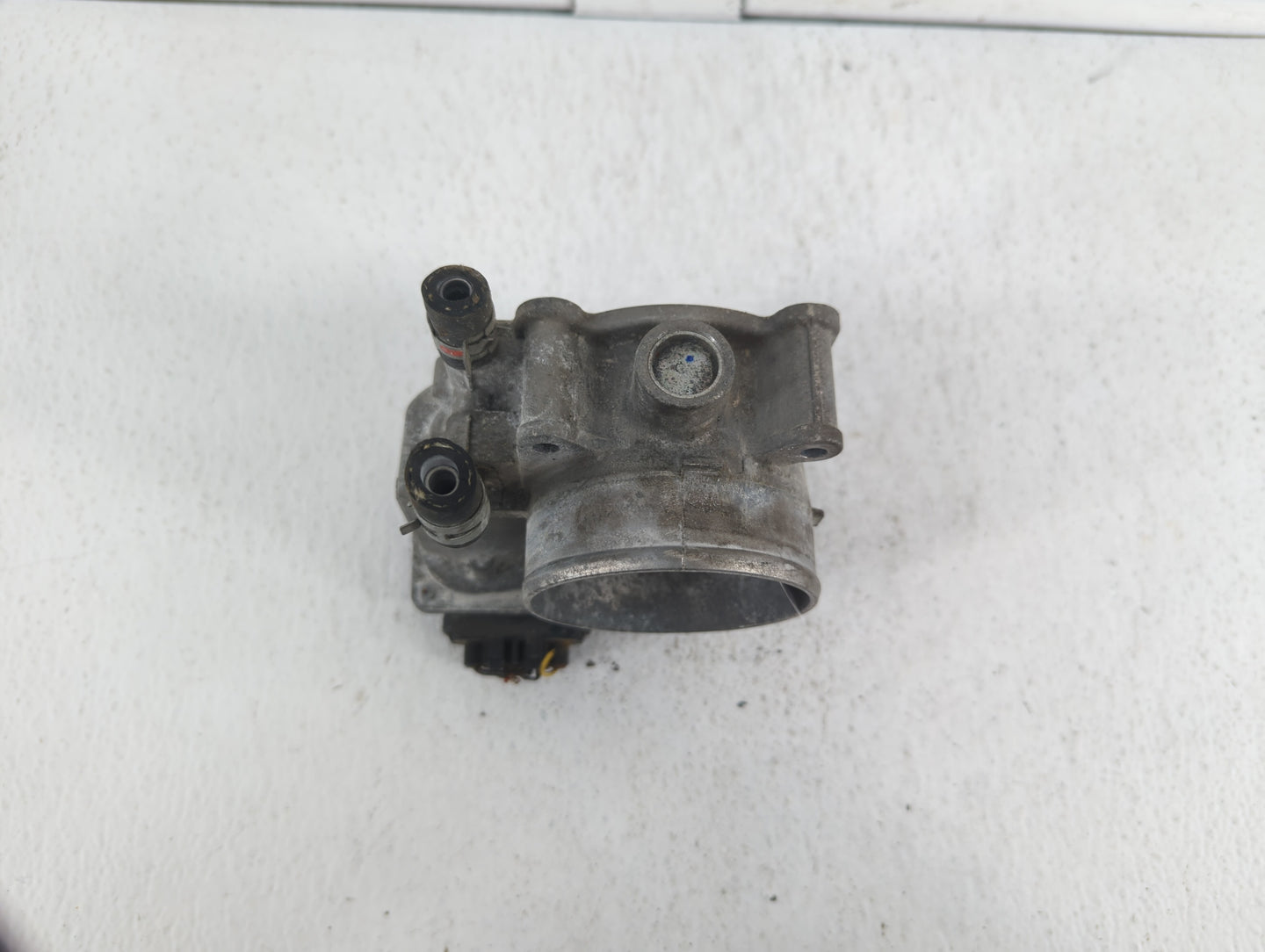 2008-2016 Toyota Highlander Throttle Body P/N:22030-0P050 22030-31030 Fits OEM Used Auto Parts - Oemusedautoparts1.com