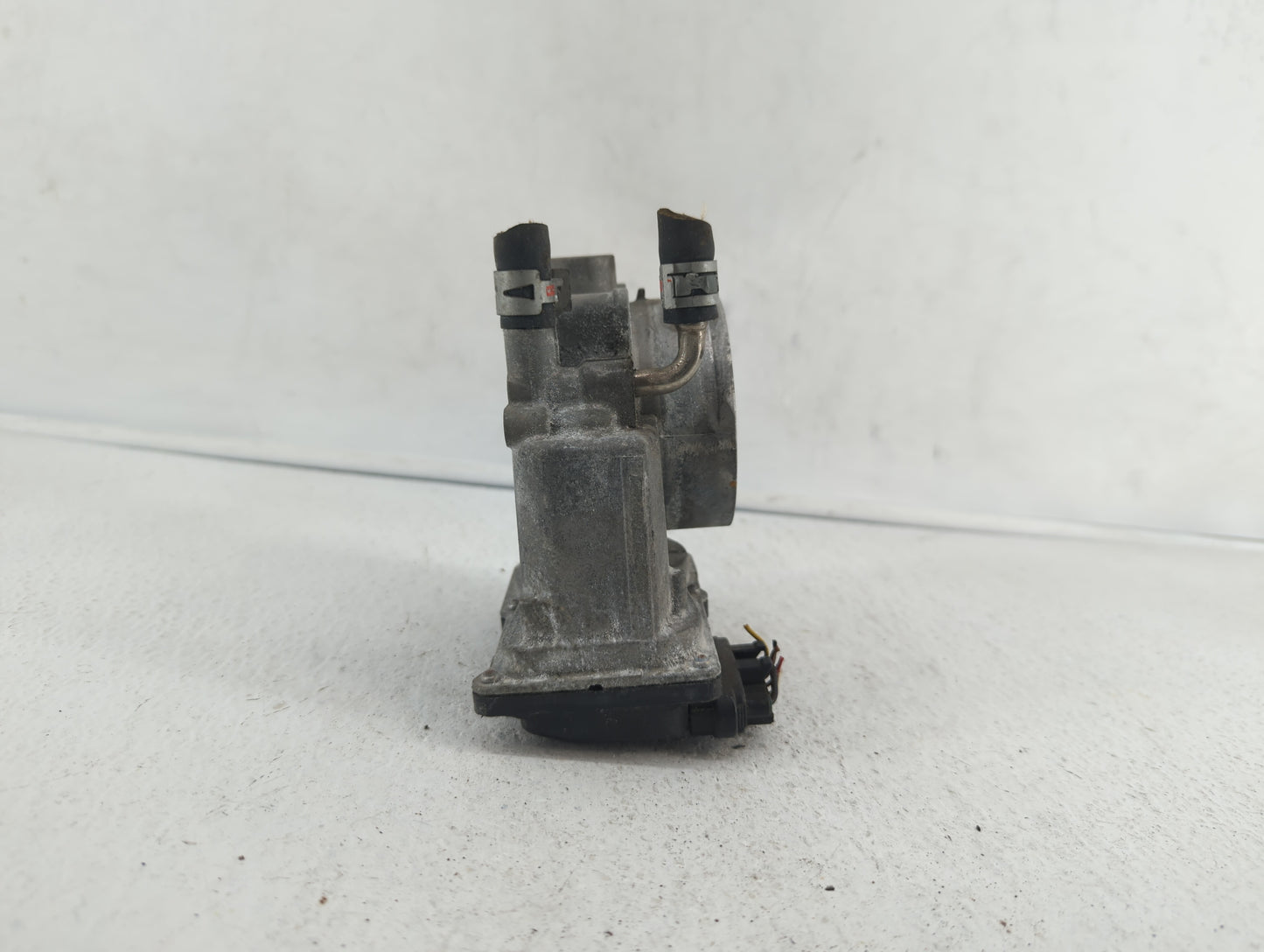 2008-2016 Toyota Highlander Throttle Body P/N:22030-0P050 22030-31030 Fits OEM Used Auto Parts - Oemusedautoparts1.com