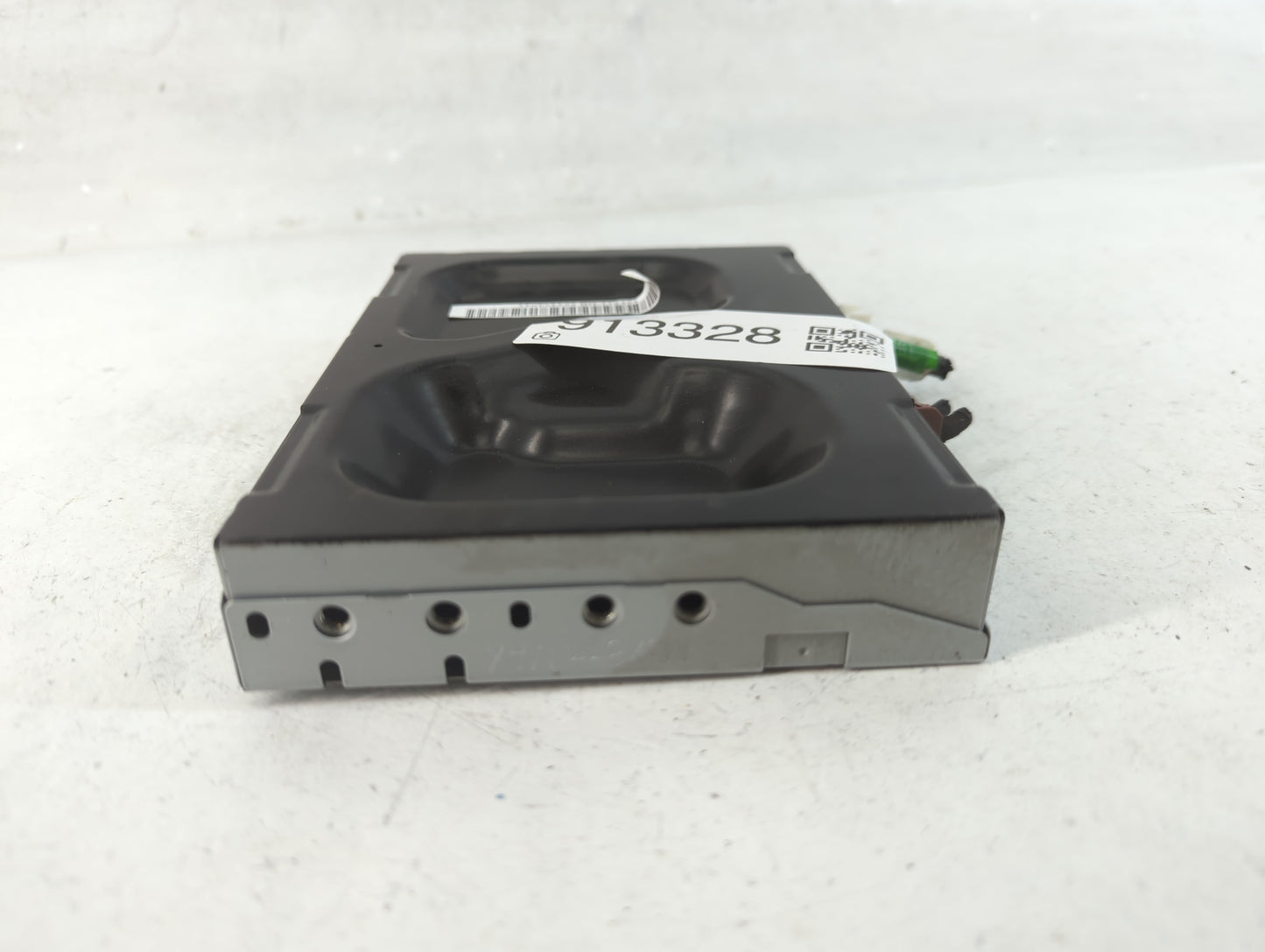 2014-2019 Toyota Highlander Radio AM FM Cd Player Receiver Replacement P/N:860180-0E011 Fits OEM Used Auto Parts - Oemusedau