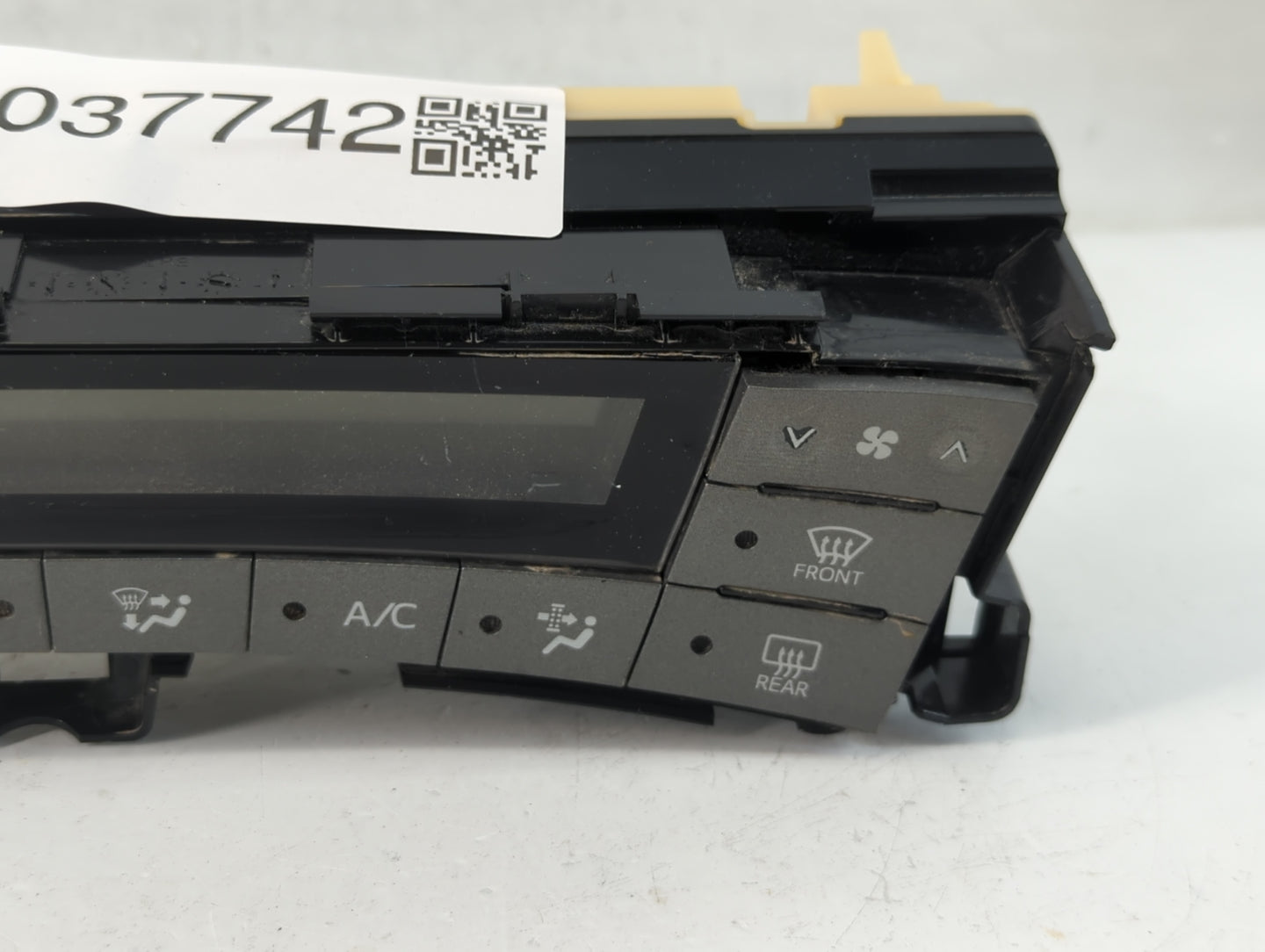 2013-2015 Toyota Prius Climate Control Module Temperature AC/Heater Replacement P/N:75D726 Fits Fits 2013 2014 2015 OEM Used