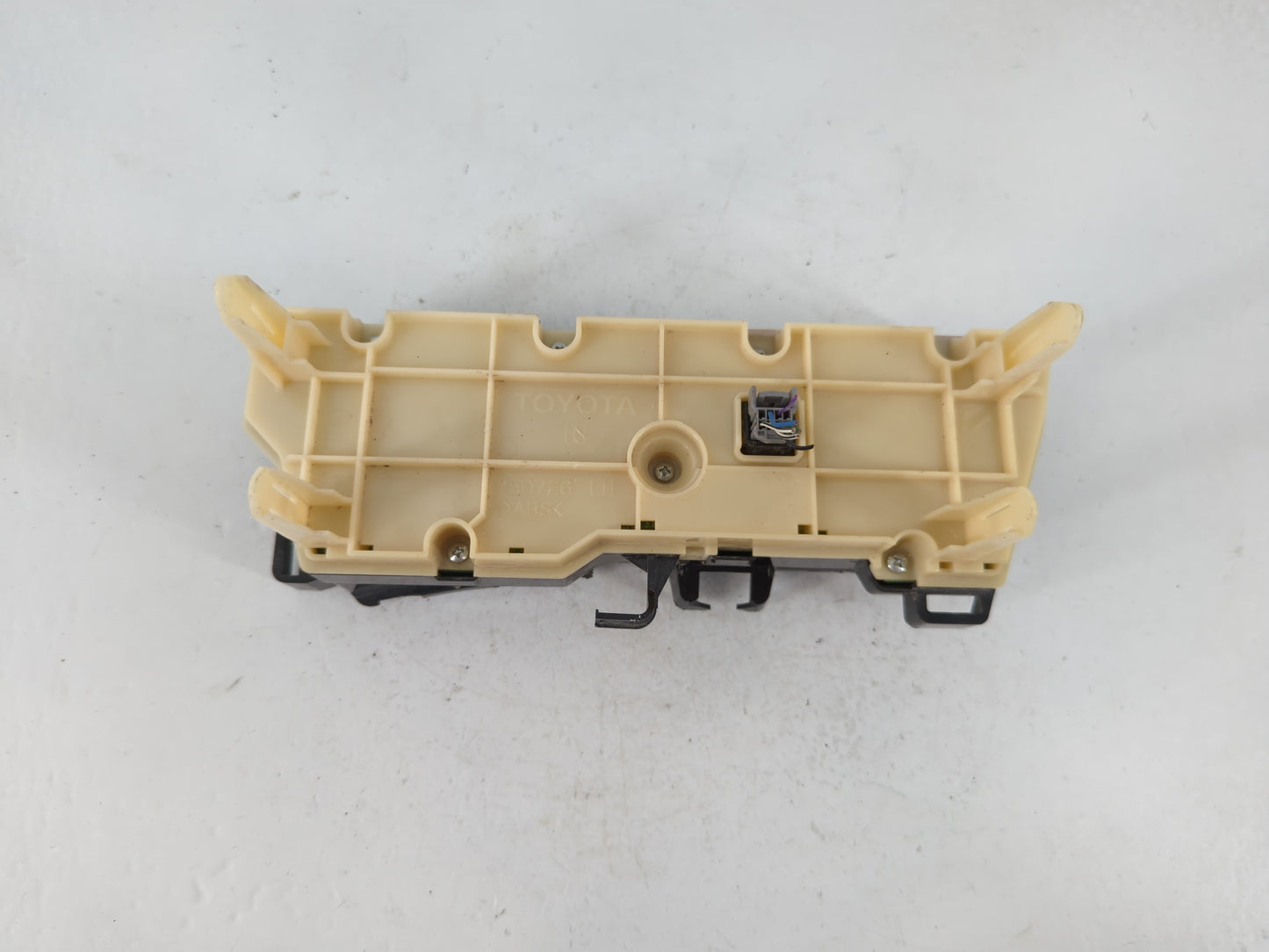 2013-2015 Toyota Prius Climate Control Module Temperature AC/Heater Replacement P/N:75D726 Fits Fits 2013 2014 2015 OEM Used