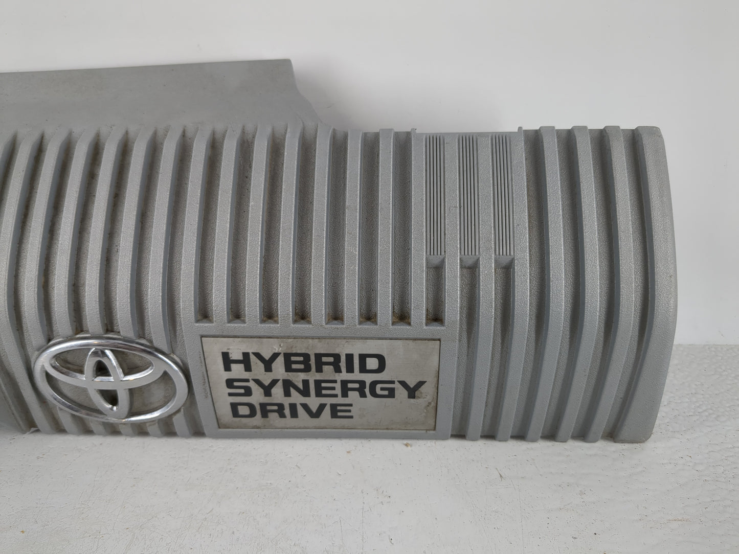 2015 Toyota Prius Engine Cover - Oemusedautoparts1.com