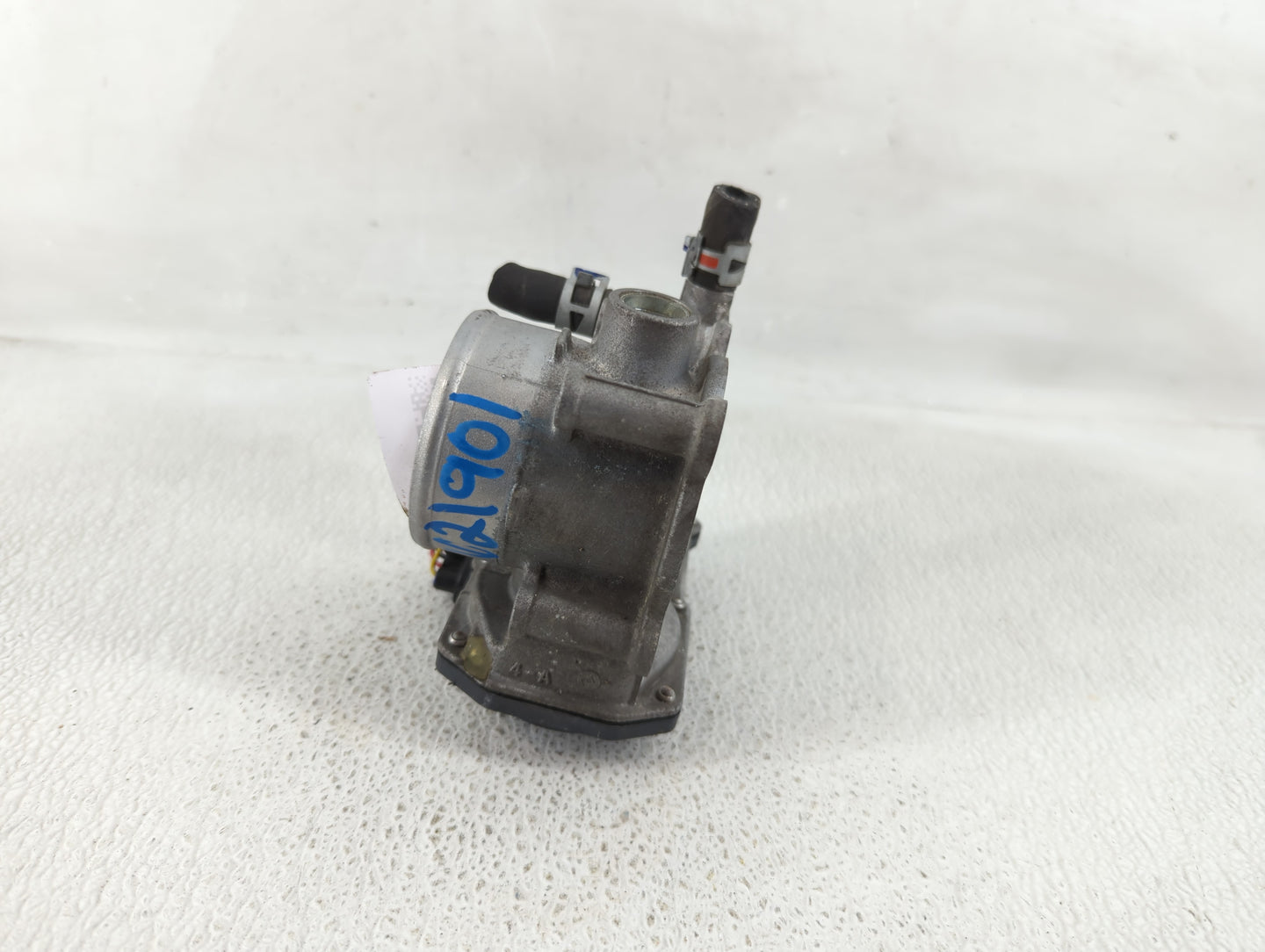 2010-2022 Toyota Prius Throttle Body P/N:22030-37060 Fits Fits 2010 2011 2012 2013 2014 2015 2016 2017 2018 2019 2020 2021 2