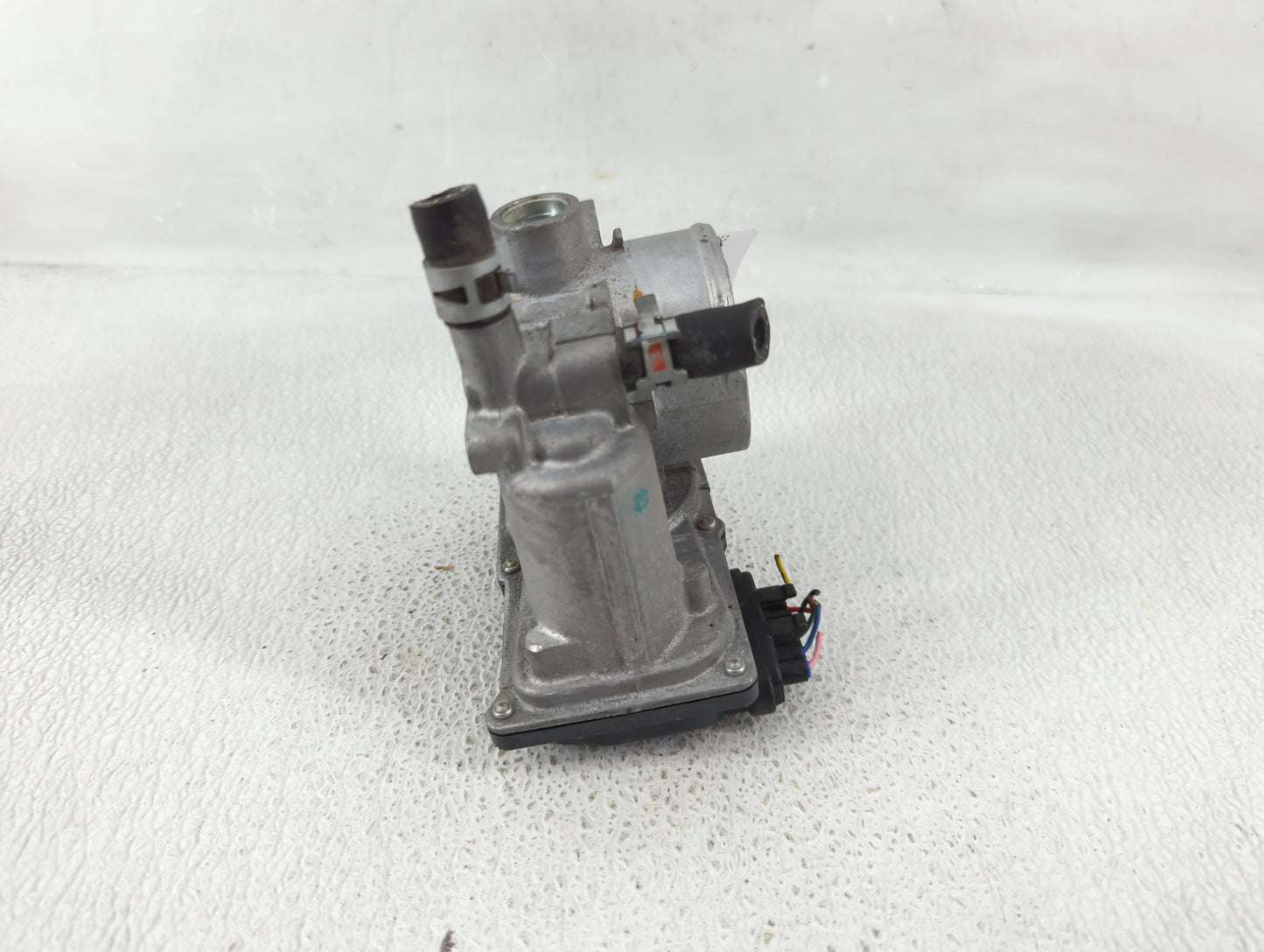 2010-2022 Toyota Prius Throttle Body P/N:22030-37060 Fits Fits 2010 2011 2012 2013 2014 2015 2016 2017 2018 2019 2020 2021 2