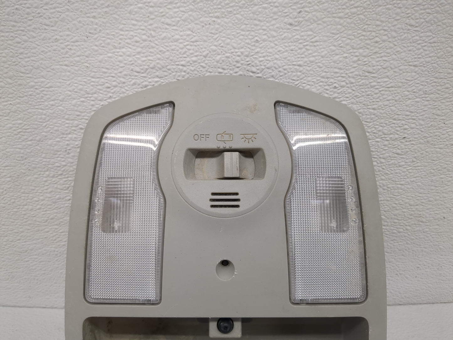 2015 Toyota Prius Overhead Roof Console - Oemusedautoparts1.com