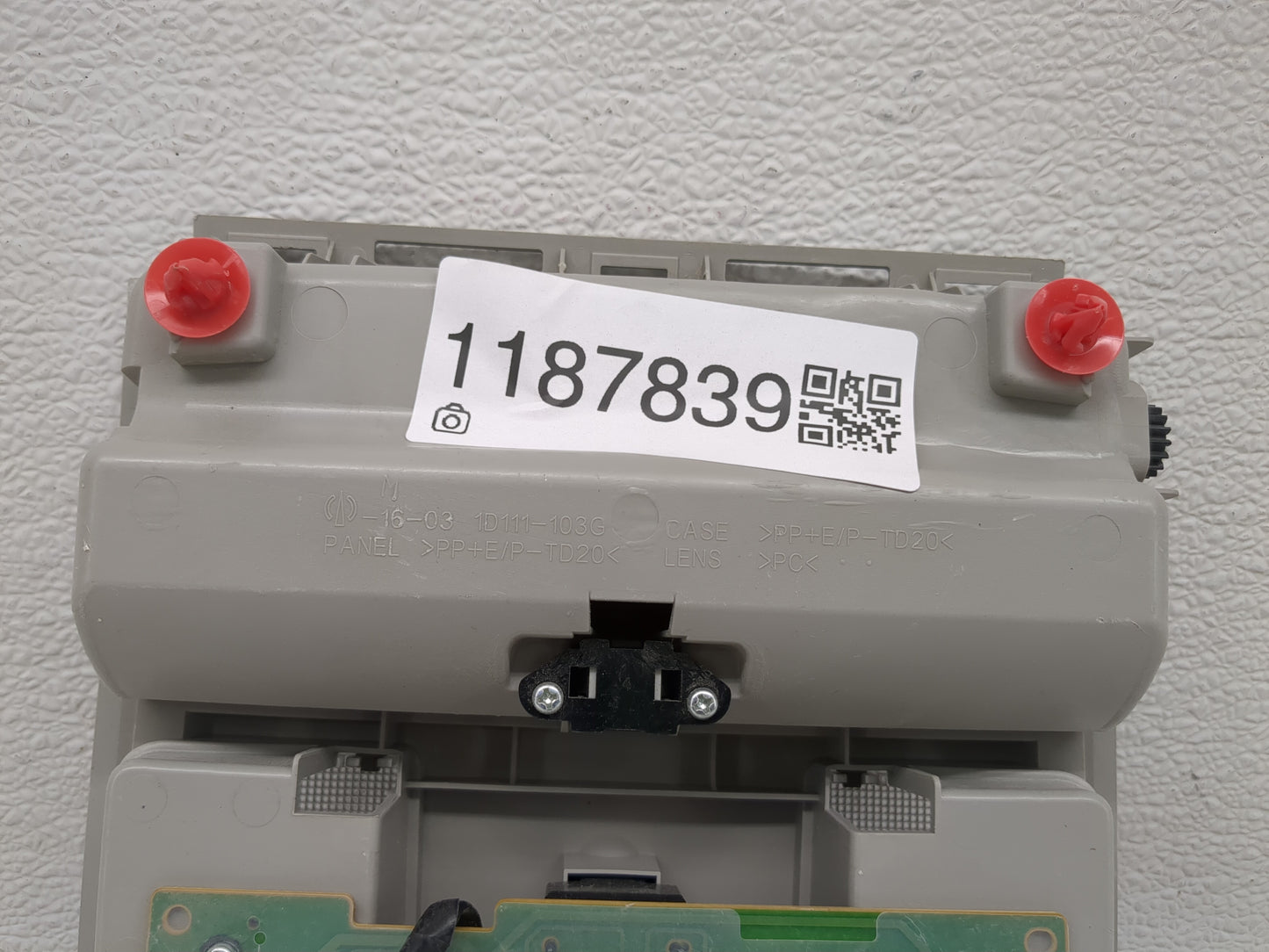 2015 Toyota Prius Overhead Roof Console - Oemusedautoparts1.com