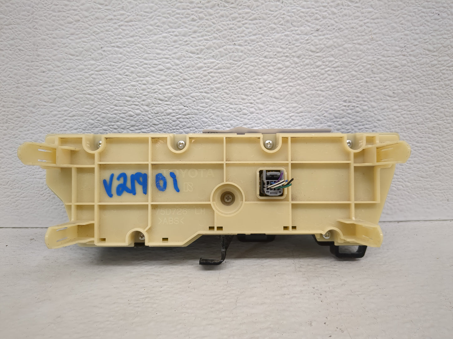 2013-2015 Toyota Prius Climate Control Module Temperature AC/Heater Replacement P/N:75D726 Fits Fits 2013 2014 2015 OEM Used