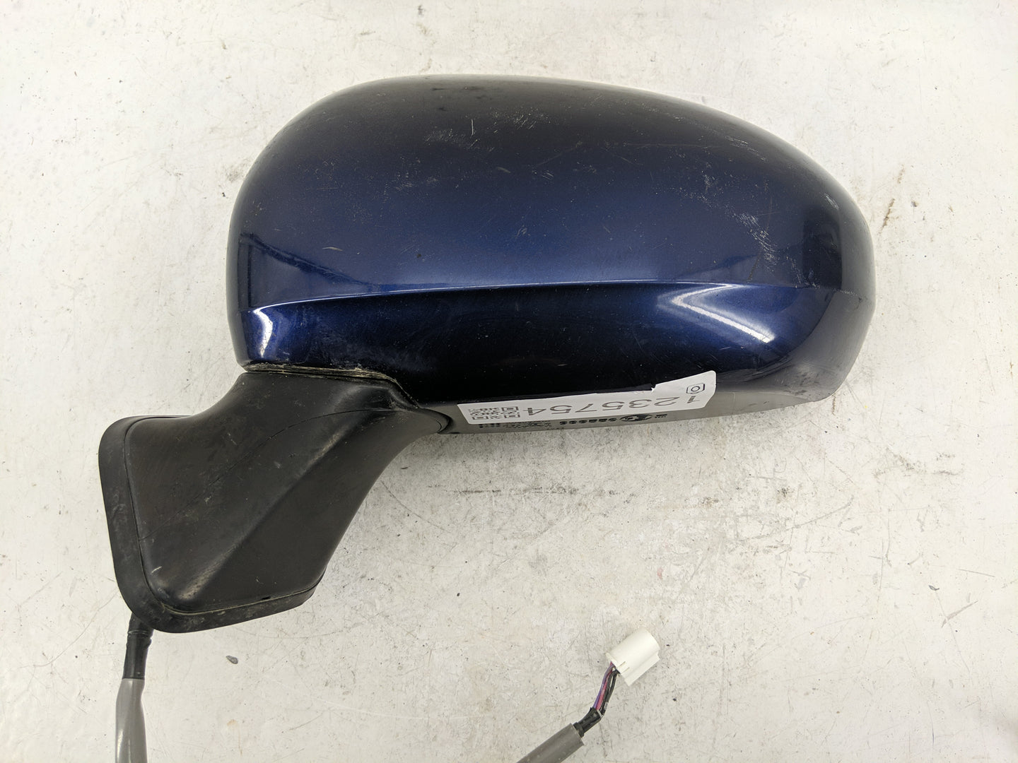 2010-2015 Toyota Prius Driver Side View Mirror - Left Door Mirror OEM Used - Oemusedautoparts1.com