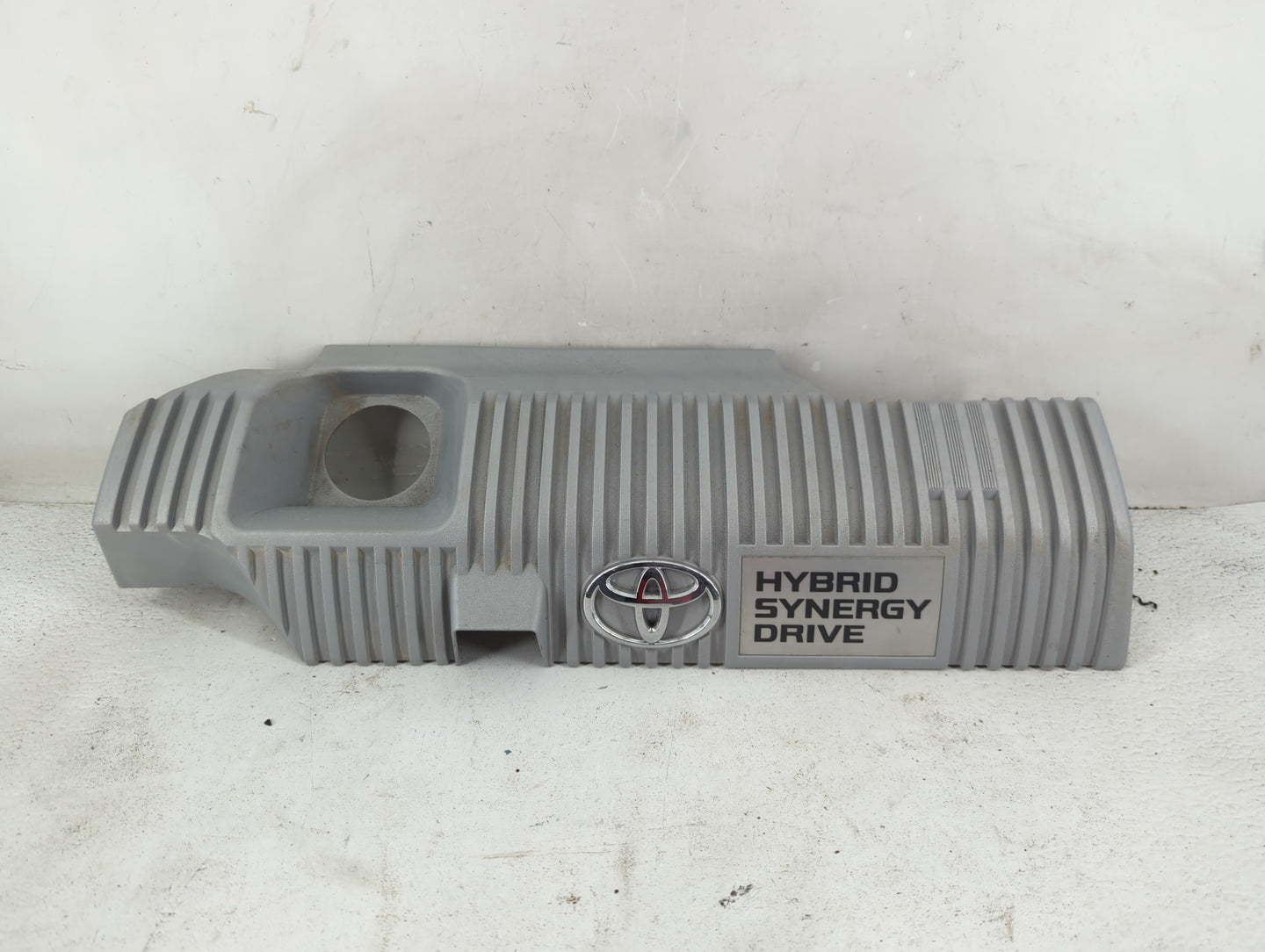 2015 Toyota Prius Engine Cover - Oemusedautoparts1.com