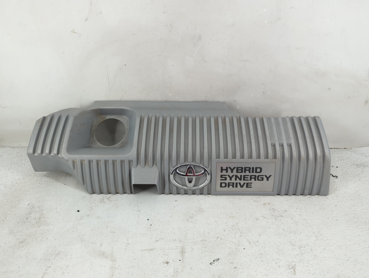 2015 Toyota Prius Engine Cover - Oemusedautoparts1.com