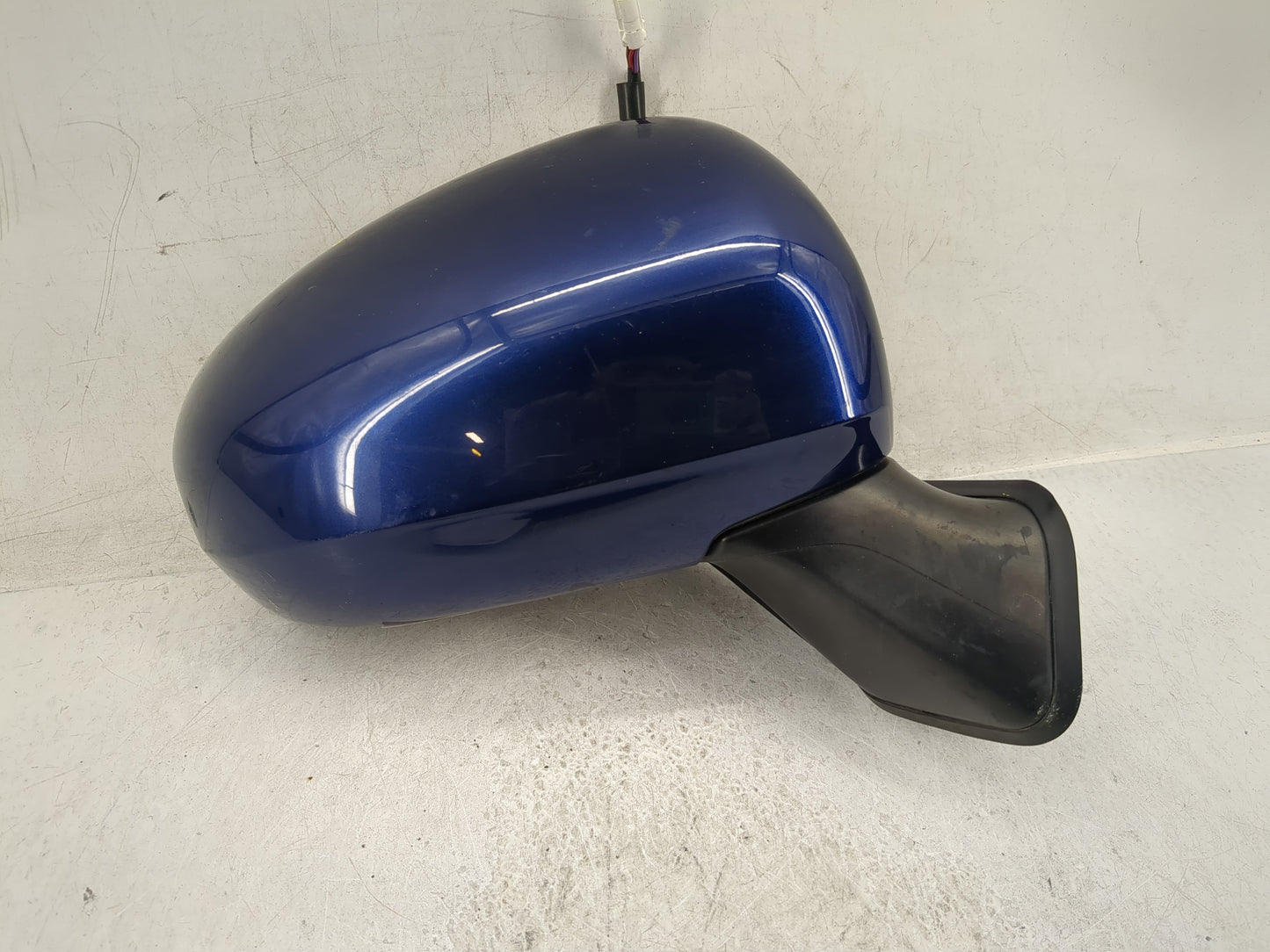 2010-2015 Toyota Prius Passenger Side View Mirror - Right Door Mirror OEM Used - Oemusedautoparts1.com