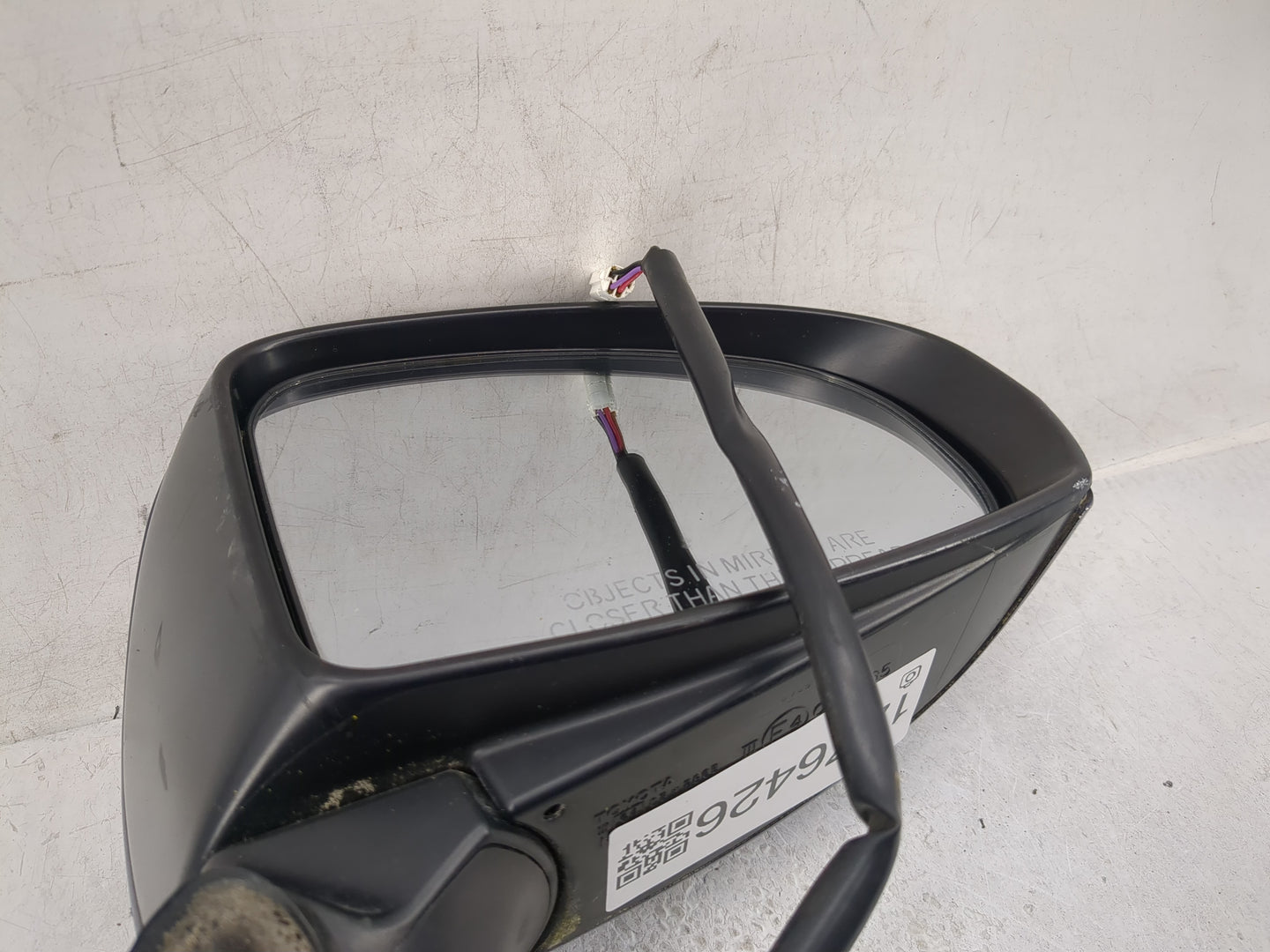 2010-2015 Toyota Prius Passenger Side View Mirror - Right Door Mirror OEM Used - Oemusedautoparts1.com
