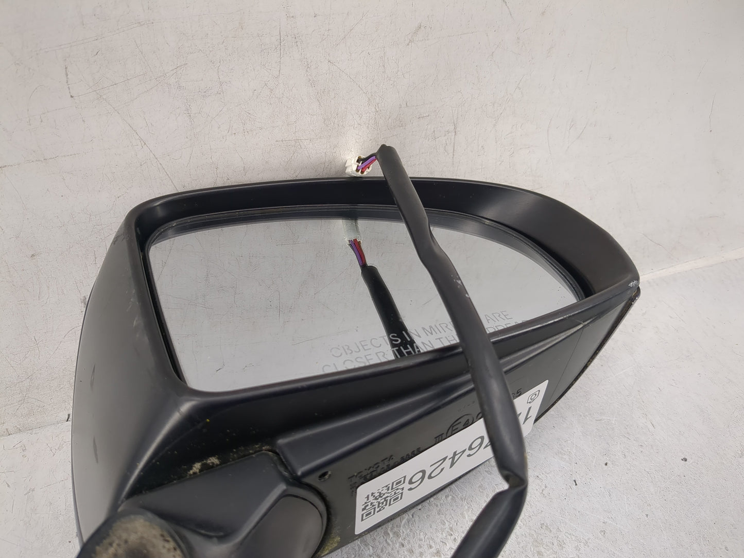 2010-2015 Toyota Prius Passenger Side View Mirror - Right Door Mirror OEM Used - Oemusedautoparts1.com