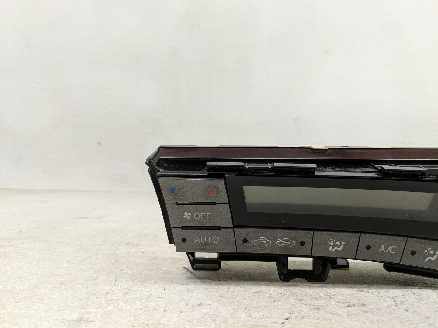 2013-2015 Toyota Prius Climate Control Module Temperature AC/Heater Replacement P/N:75D726 Fits Fits 2013 2014 2015 OEM Used