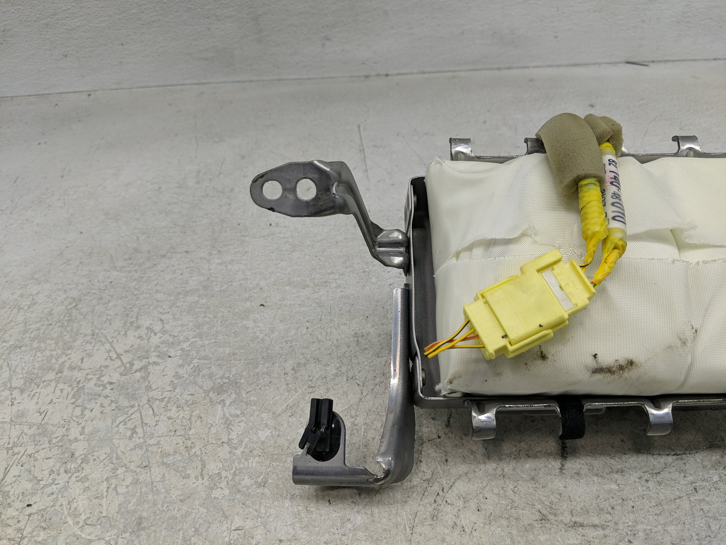 2010-2015 Toyota Prius Air Bag Passenger Right Dashboard OEM Fits Fits 2010 2011 2012 2013 2014 2015 OEM Used Auto Parts - O