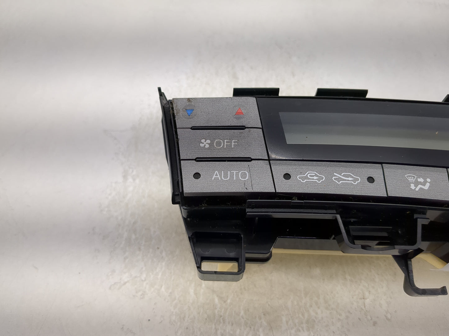 2013-2015 Toyota Prius Climate Control Module Temperature AC/Heater Replacement P/N:75D726 Fits Fits 2013 2014 2015 OEM Used