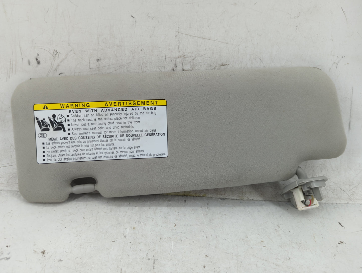 2010-2015 Toyota Prius Sun Visor Shade Replacement Passenger Right Mirror Fits Fits 2010 2011 2012 2013 2014 2015 OEM Used A