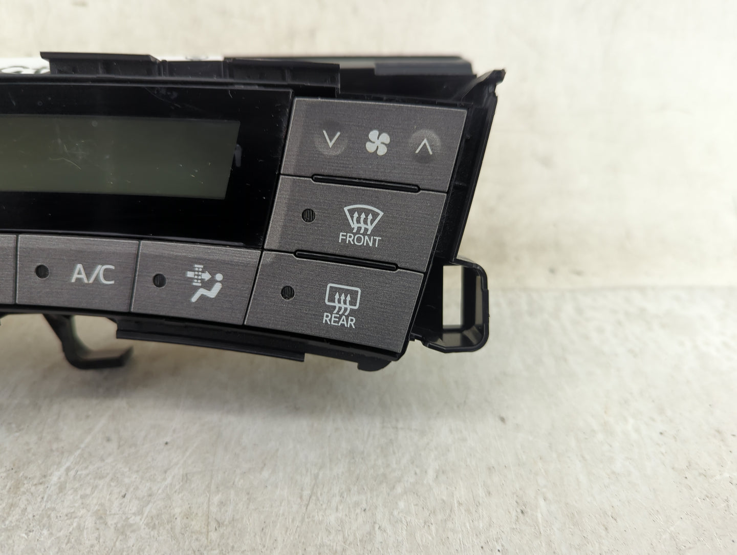 2013-2015 Toyota Prius Climate Control Module Temperature AC/Heater Replacement Fits Fits 2013 2014 2015 OEM Used Auto Parts