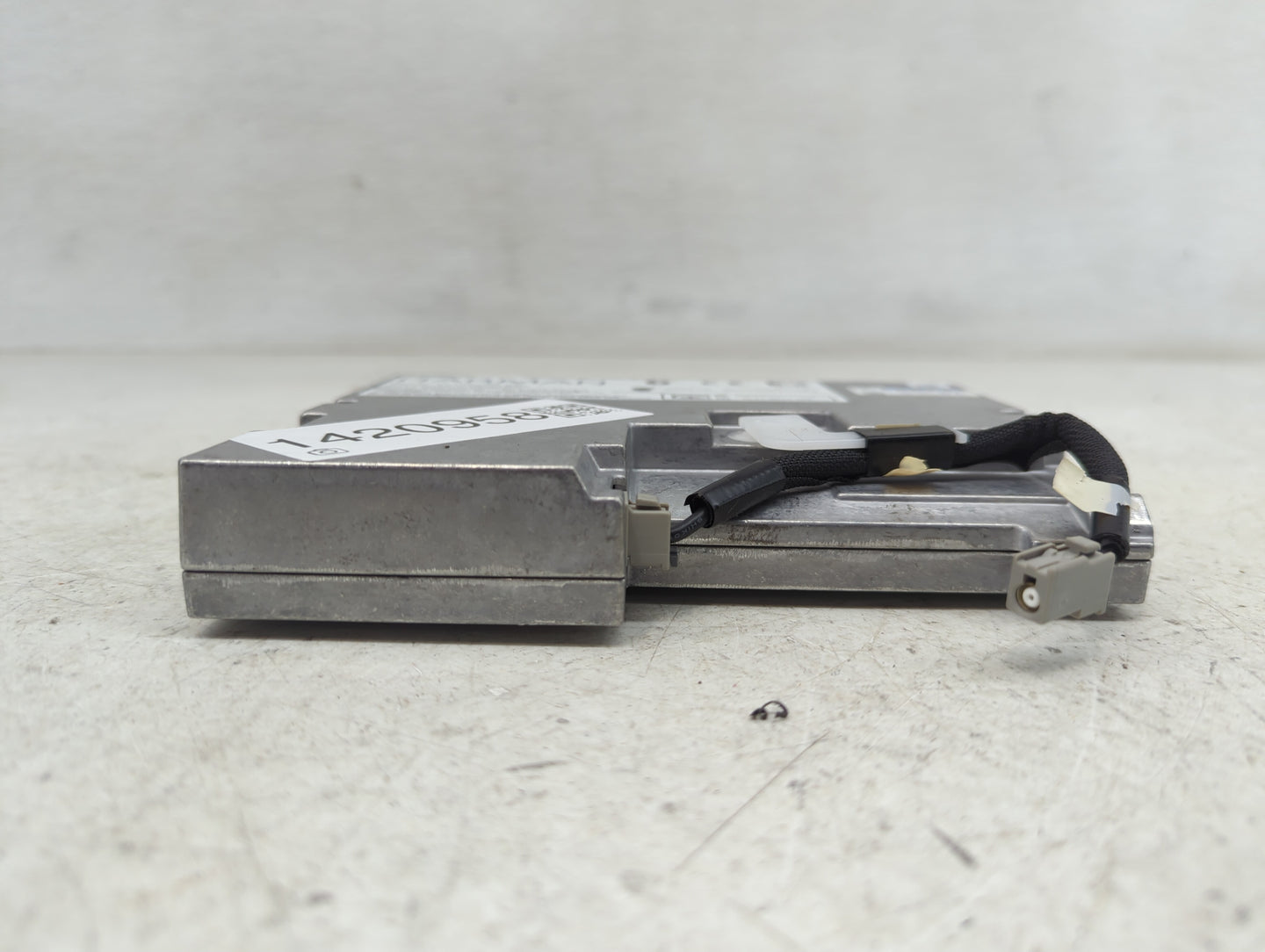 2012-2015 Toyota Prius Radio AM FM Cd Player Receiver Replacement P/N:86100-YY050 PT296-47140 Fits Fits 2012 2013 2014 2015 