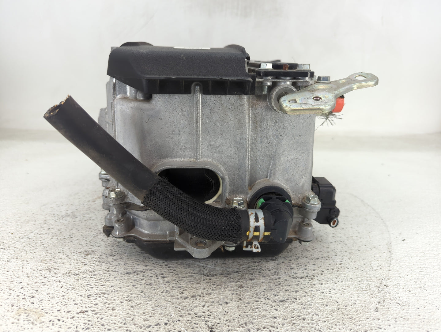 2012-2015 Toyota Prius Hybrid DC Synergy Drive Power Inverter P/N:G9200-47230 Fits Fits 2012 2013 2014 2015 OEM Used Auto Pa