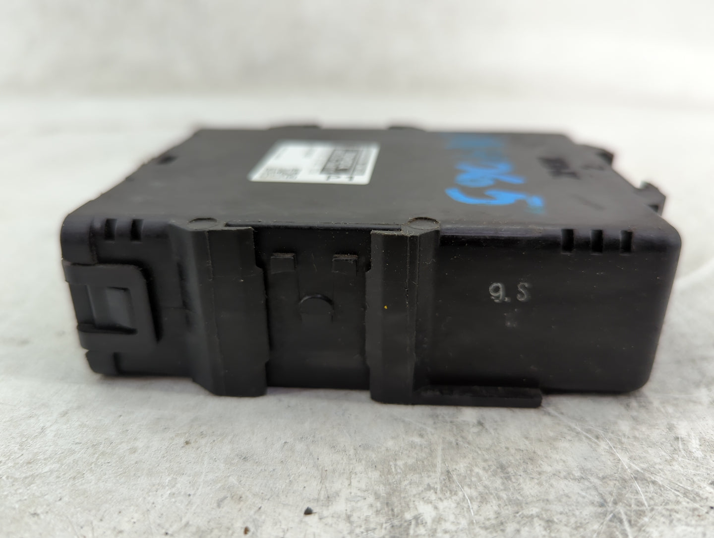2015 Toyota Prius Transmission Control Module Tcu Tcm - Oemusedautoparts1.com