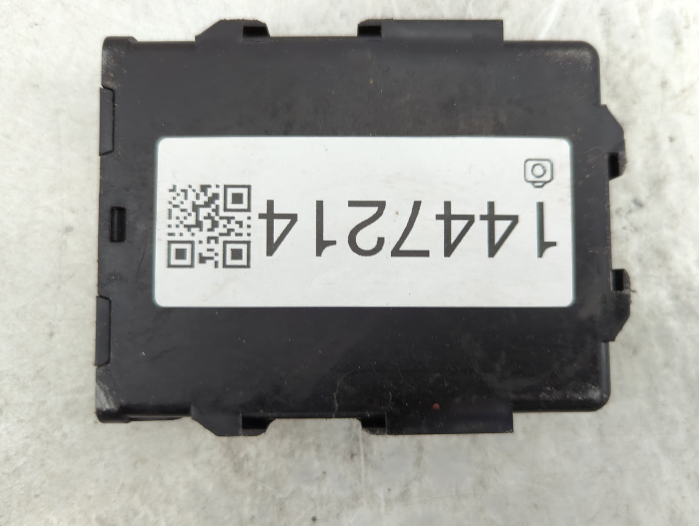 2015 Toyota Prius Transmission Control Module Tcu Tcm - Oemusedautoparts1.com