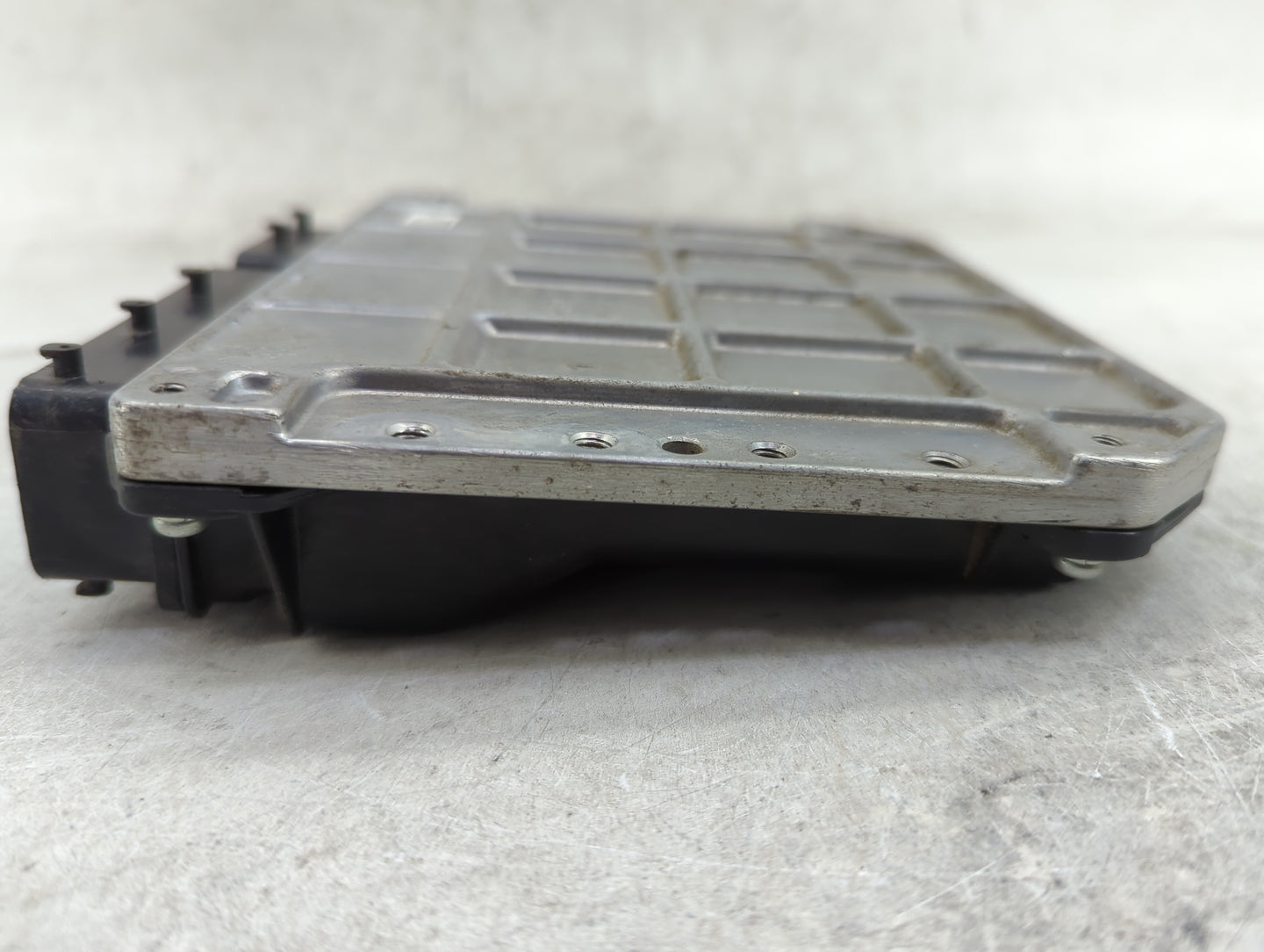 2015 Toyota Prius PCM Engine Control Computer ECU ECM PCU OEM P/N:89661-47590 275600-0011 Fits OEM Used Auto Parts - Oemused