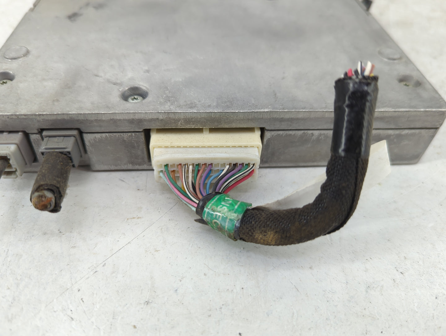 2012-2015 Toyota Prius Radio AM FM Cd Player Receiver Replacement P/N:86100-YY050 PT296-47120 Fits Fits 2012 2013 2014 2015 