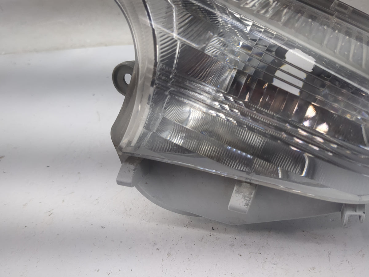 Toyota Prius Passenger Right Oem Front Light Lamp Black - Oemusedautoparts1.com