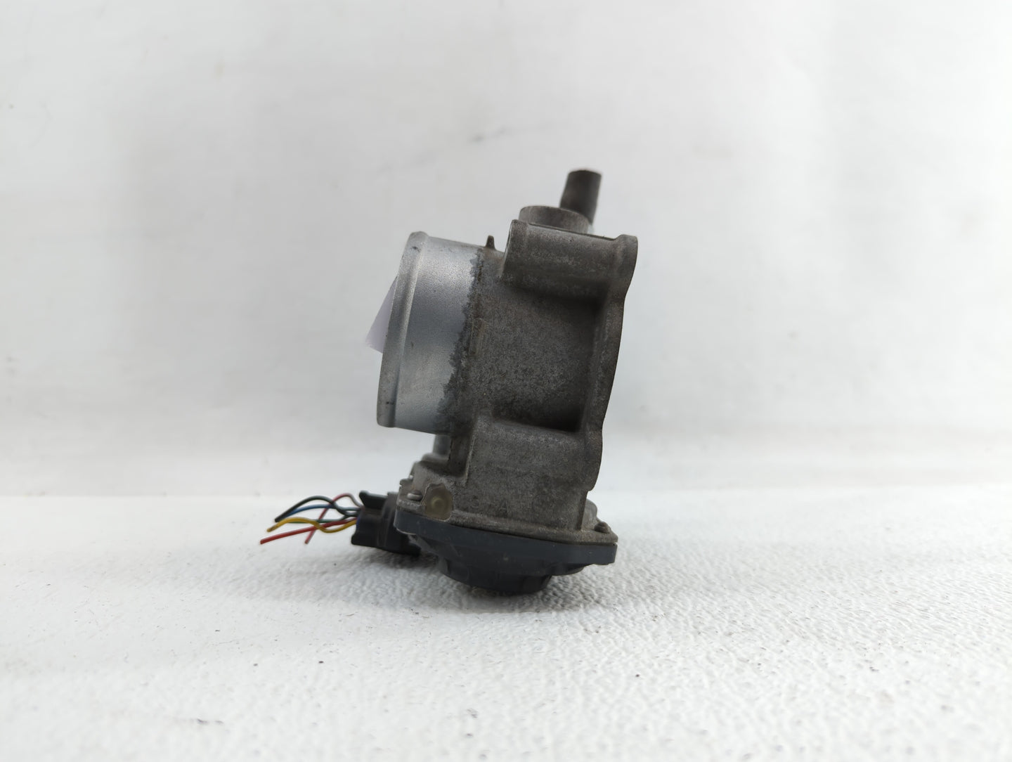 2010-2018 Toyota Prius Throttle Body P/N:22030-37060 Fits Fits 2010 2011 2012 2013 2014 2015 2016 2017 2018 OEM Used Auto Pa