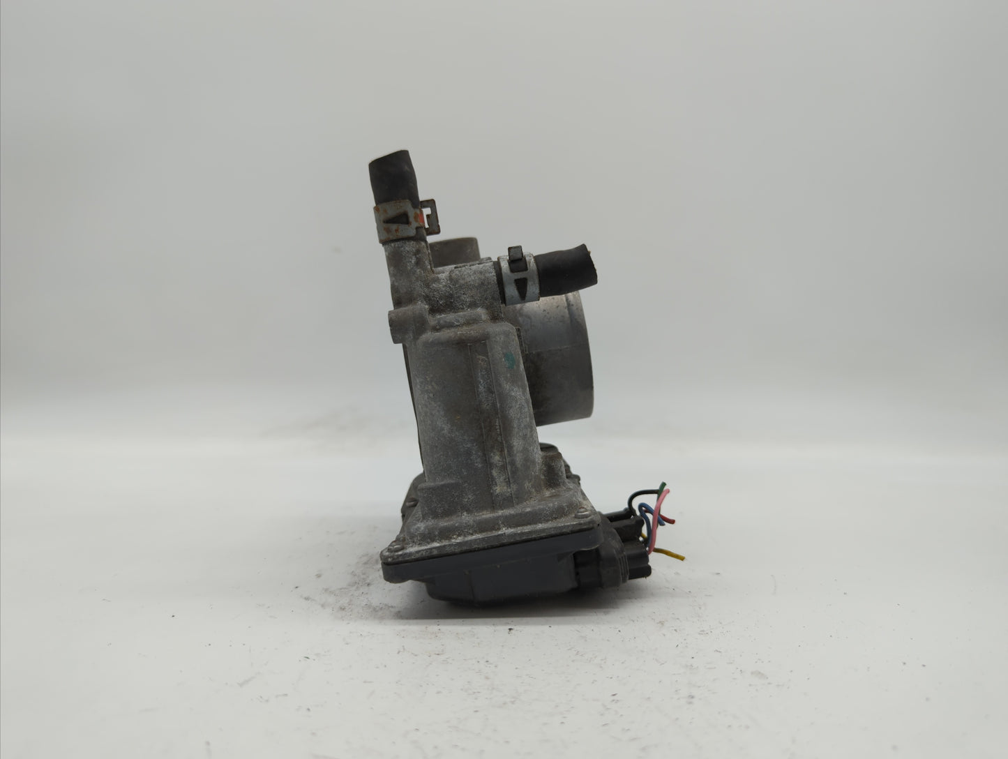 2010-2018 Toyota Prius Throttle Body P/N:22030-37060 Fits Fits 2010 2011 2012 2013 2014 2015 2016 2017 2018 OEM Used Auto Pa