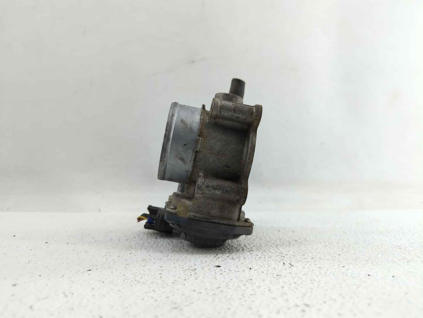2010-2018 Toyota Prius Throttle Body P/N:22030-37060 Fits Fits 2010 2011 2012 2013 2014 2015 2016 2017 2018 OEM Used Auto Pa