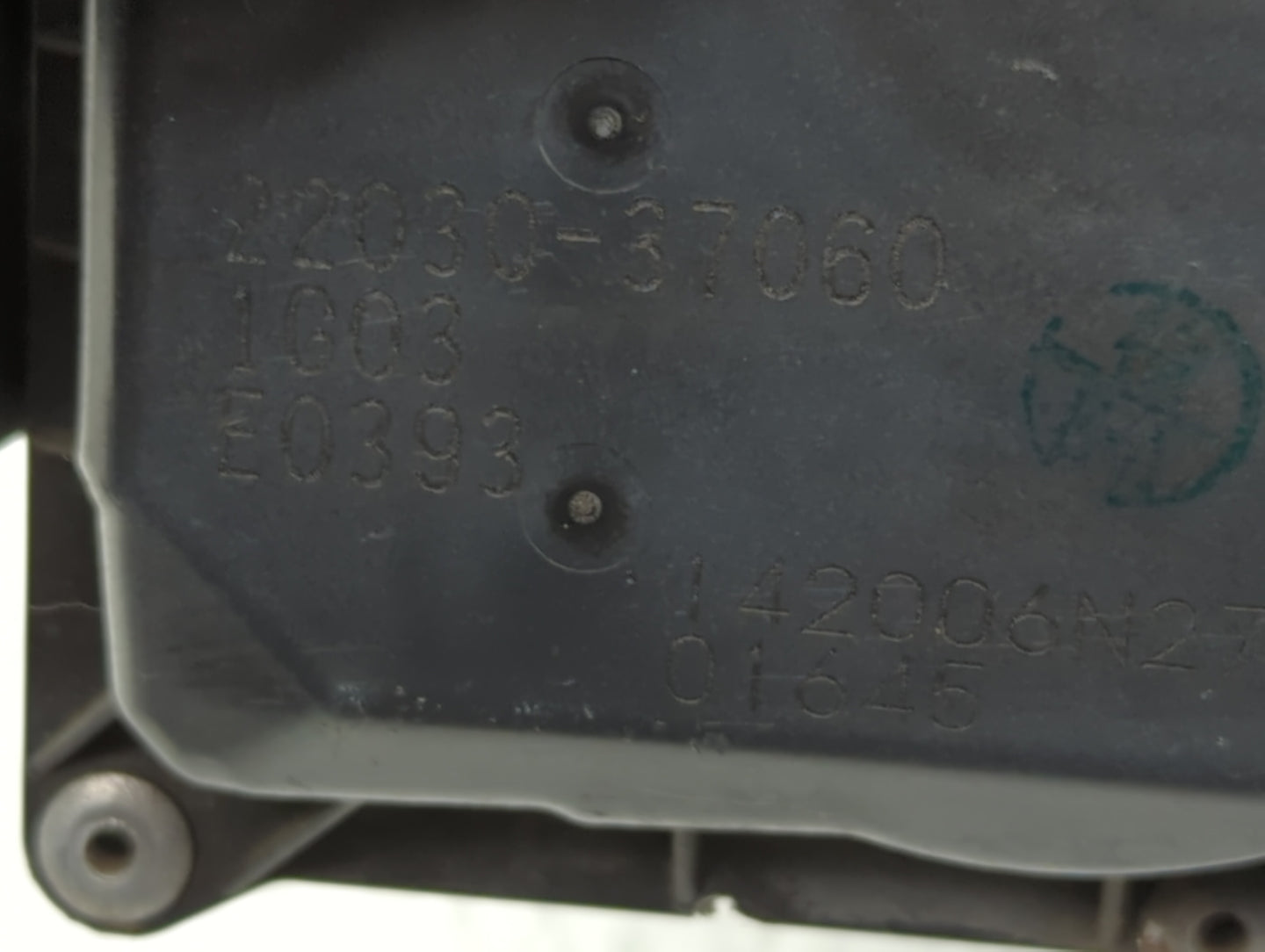2010-2022 Toyota Prius Throttle Body P/N:22030-37060 Fits Fits 2010 2011 2012 2013 2014 2015 2016 2017 2018 2019 2020 2021 2