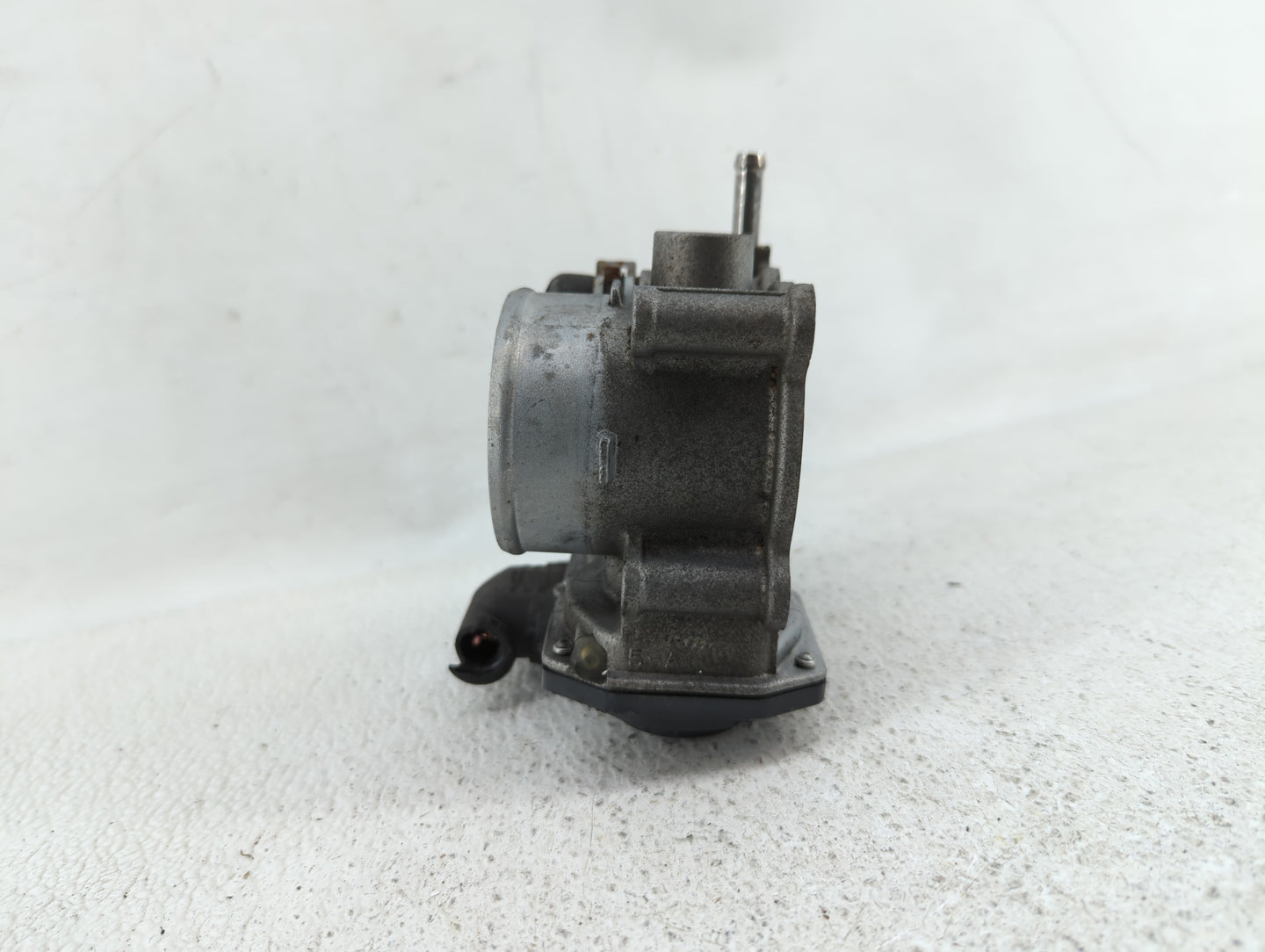 2010-2022 Toyota Prius Throttle Body P/N:22030-37060 Fits Fits 2010 2011 2012 2013 2014 2015 2016 2017 2018 2019 2020 2021 2