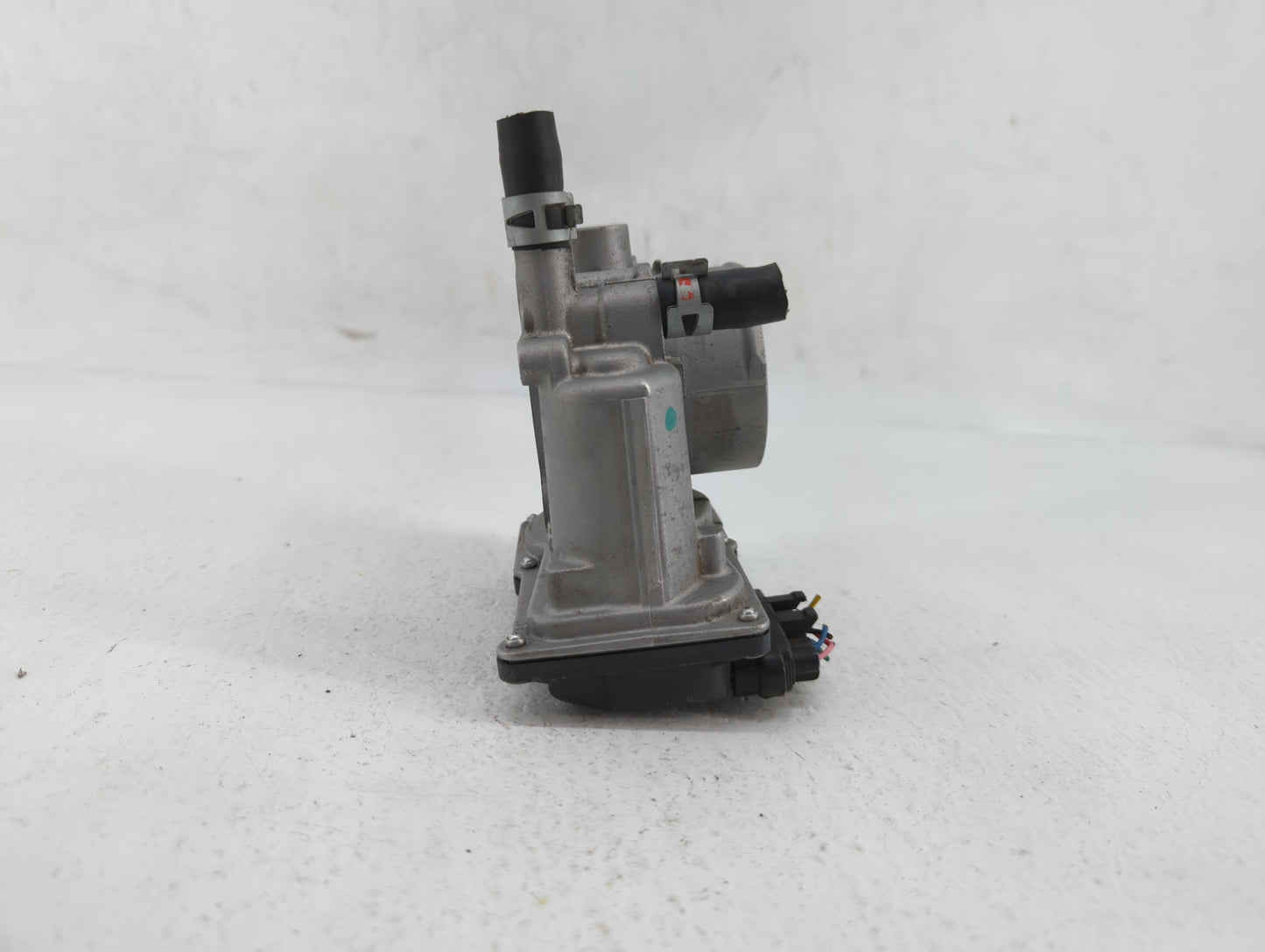 2010-2022 Toyota Prius Throttle Body P/N:22030-37060 Fits Fits 2010 2011 2012 2013 2014 2015 2016 2017 2018 2019 2020 2021 2